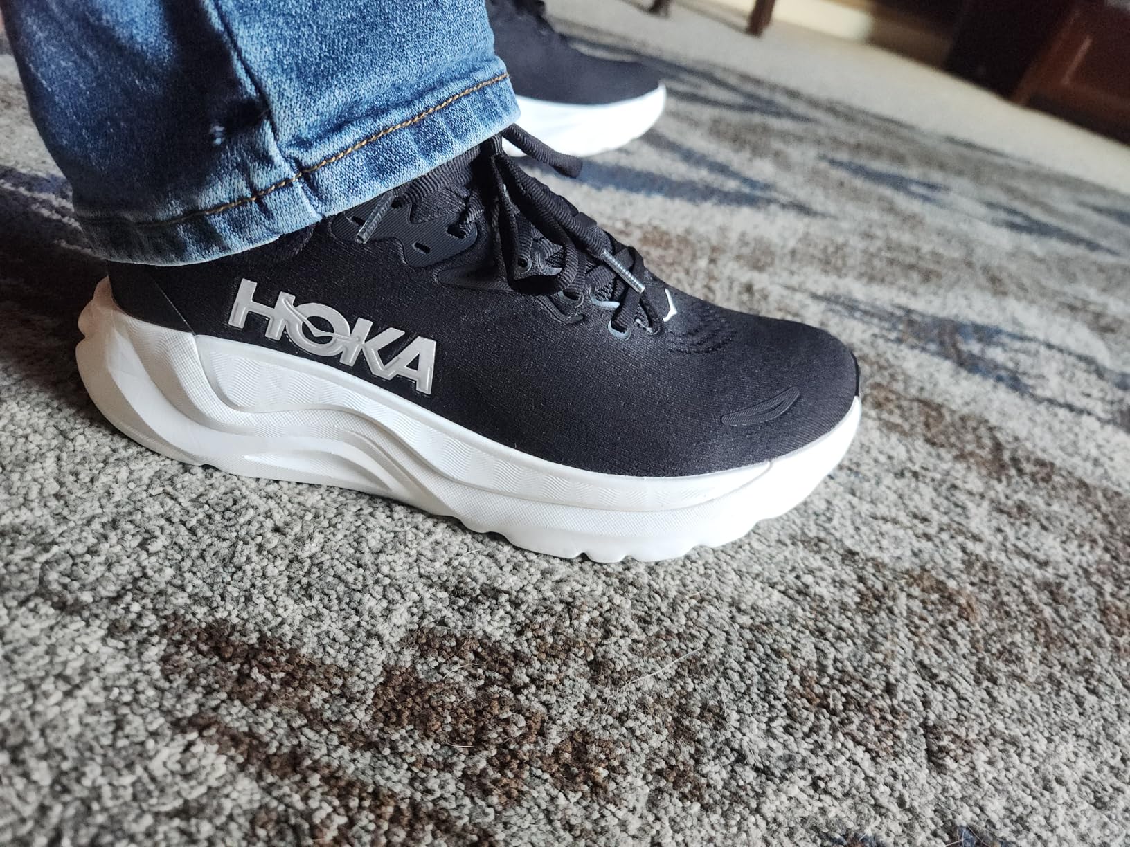 Hoka Men's Arahi 8 Running Shoes customer photo 2