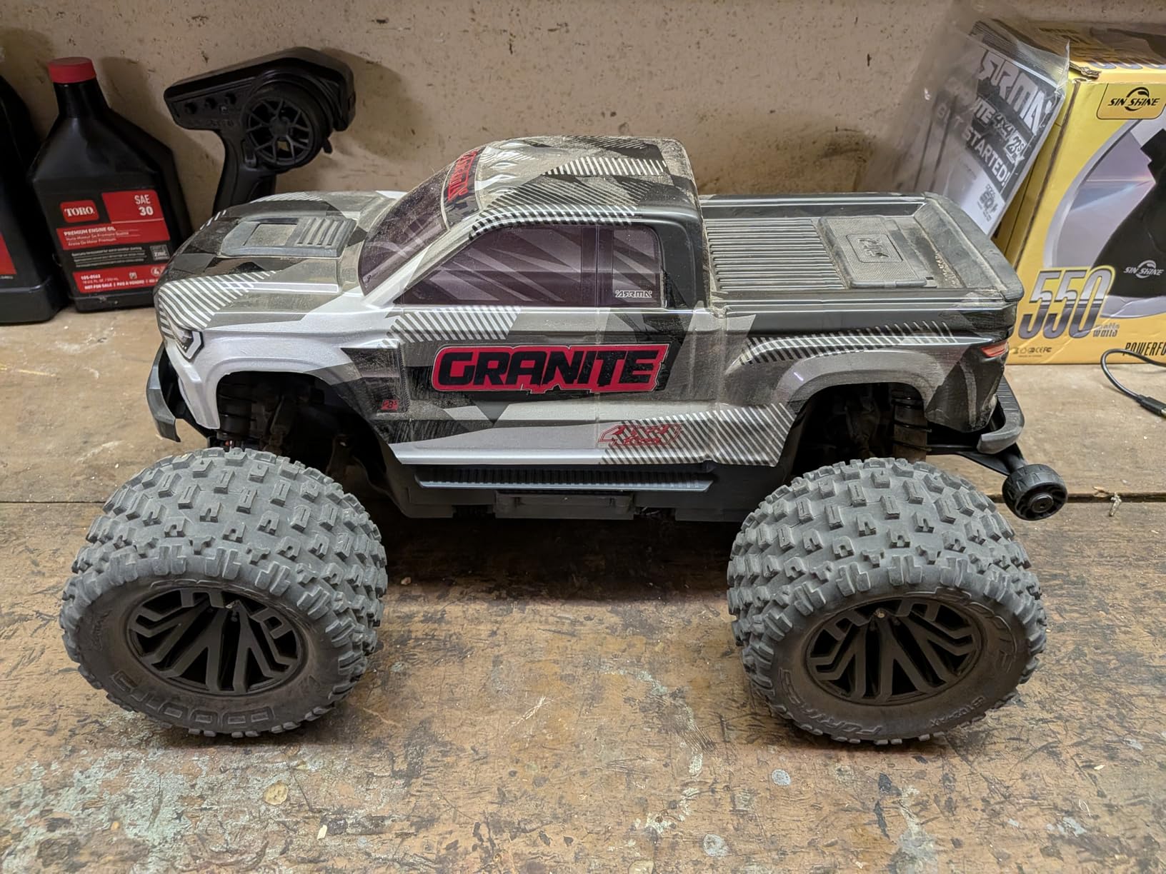 ARRMA Granite 4X4 223S BLX Brushless Monster Truck RTR, Blue, ARA4302V4T1 customer photo 1