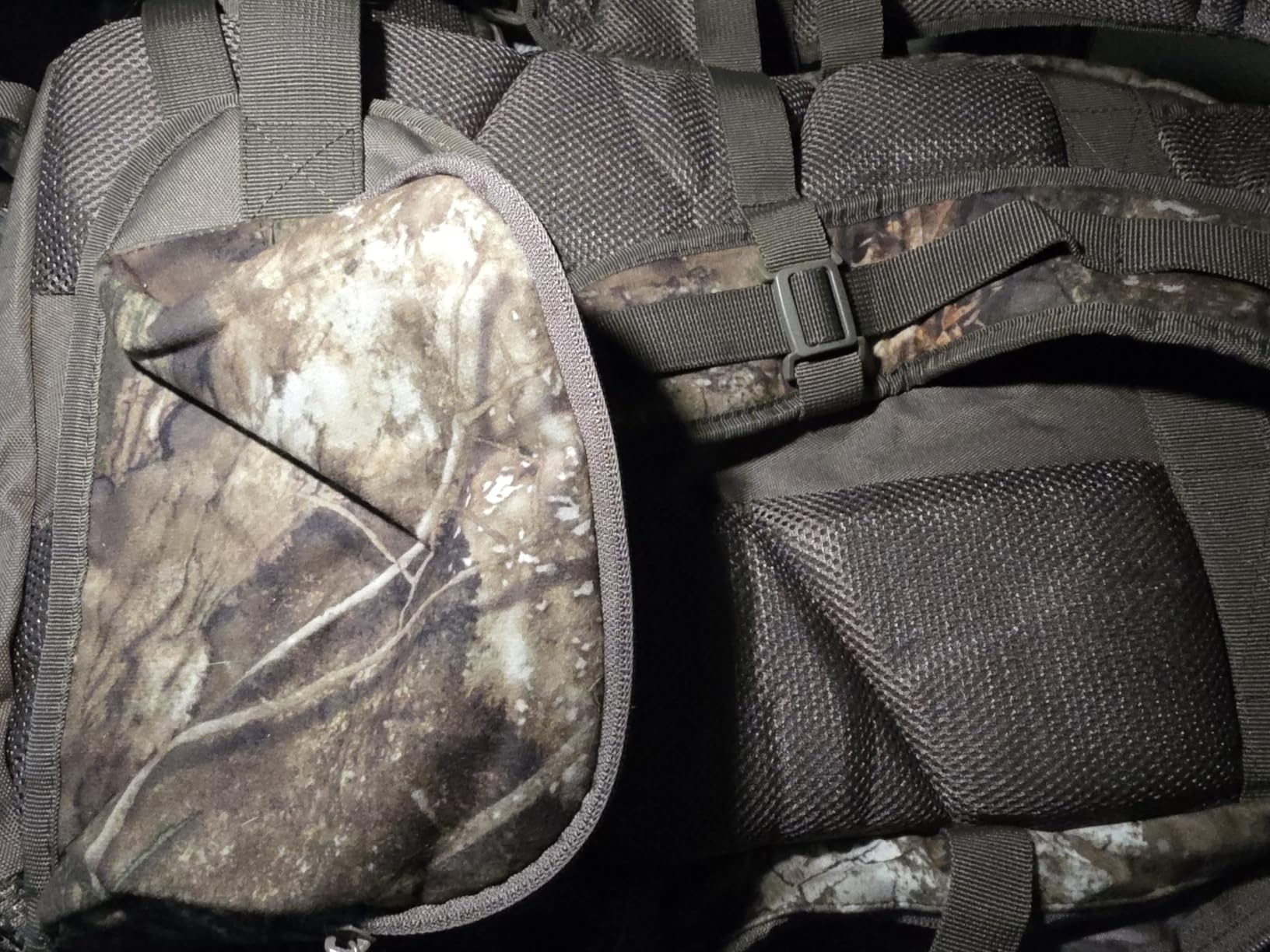 BLISSWILL Hunting Backpack Hunting Day Pack with rifle holder Hunting Gear Accessories gift for men (Rock Bark) customer photo 1