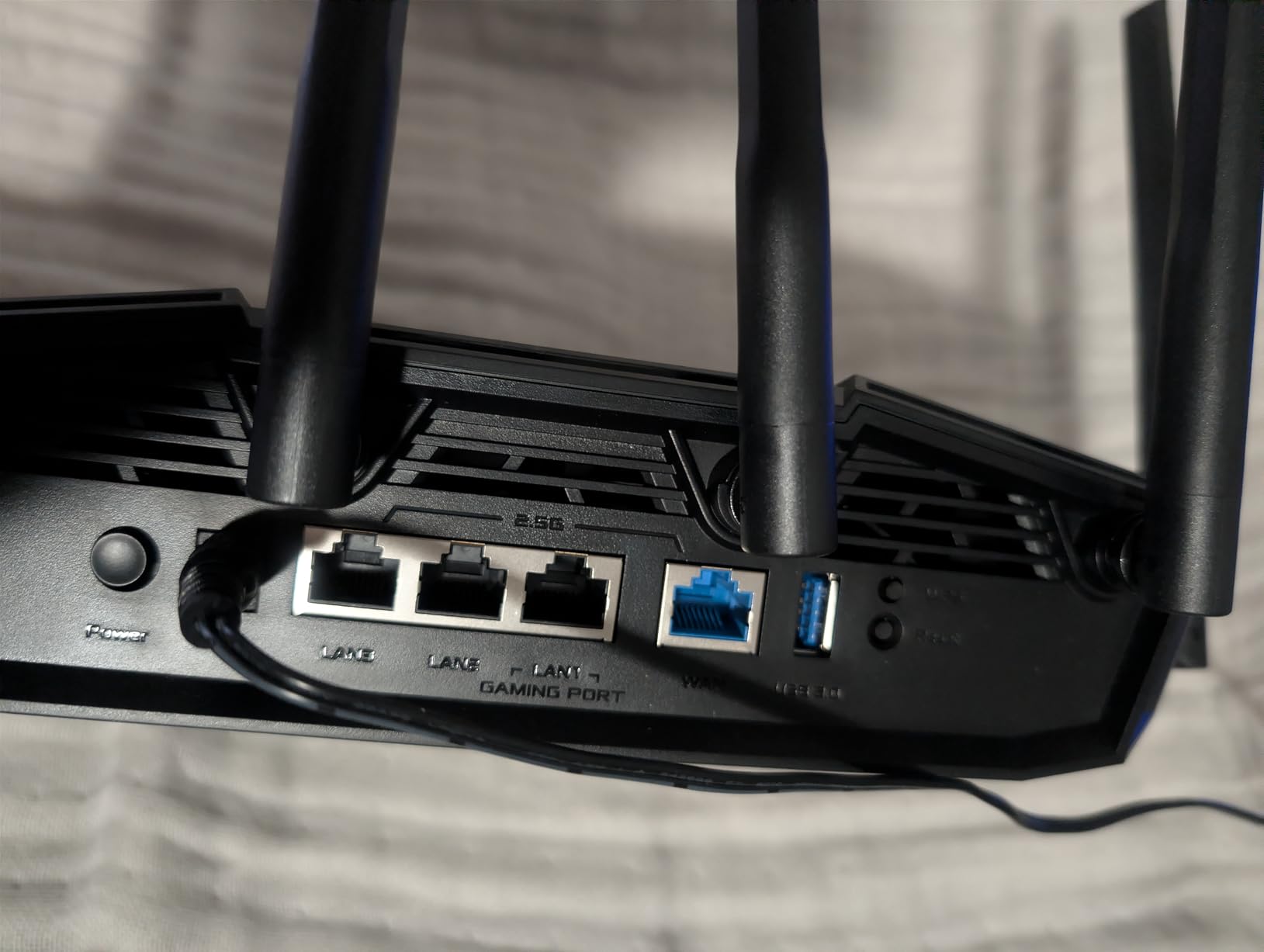 ASUS TUF Gaming BE6500 WiFi 7 Router - Dual-Band, Up to 6.5 Gbps Wireless, Game Accelerator, Multi-Link Operation (MLO), (x4) 2.5GbE Ports customer photo 1