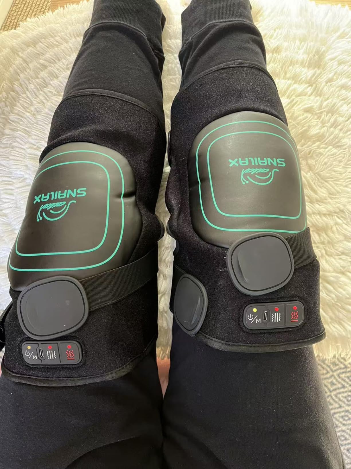 Snailax Knee Massager with Heat, Red Light & Vibration Knee Heating Pad, Heated Knee Wrap, Gift for Mom Dad Men Women customer photo 2