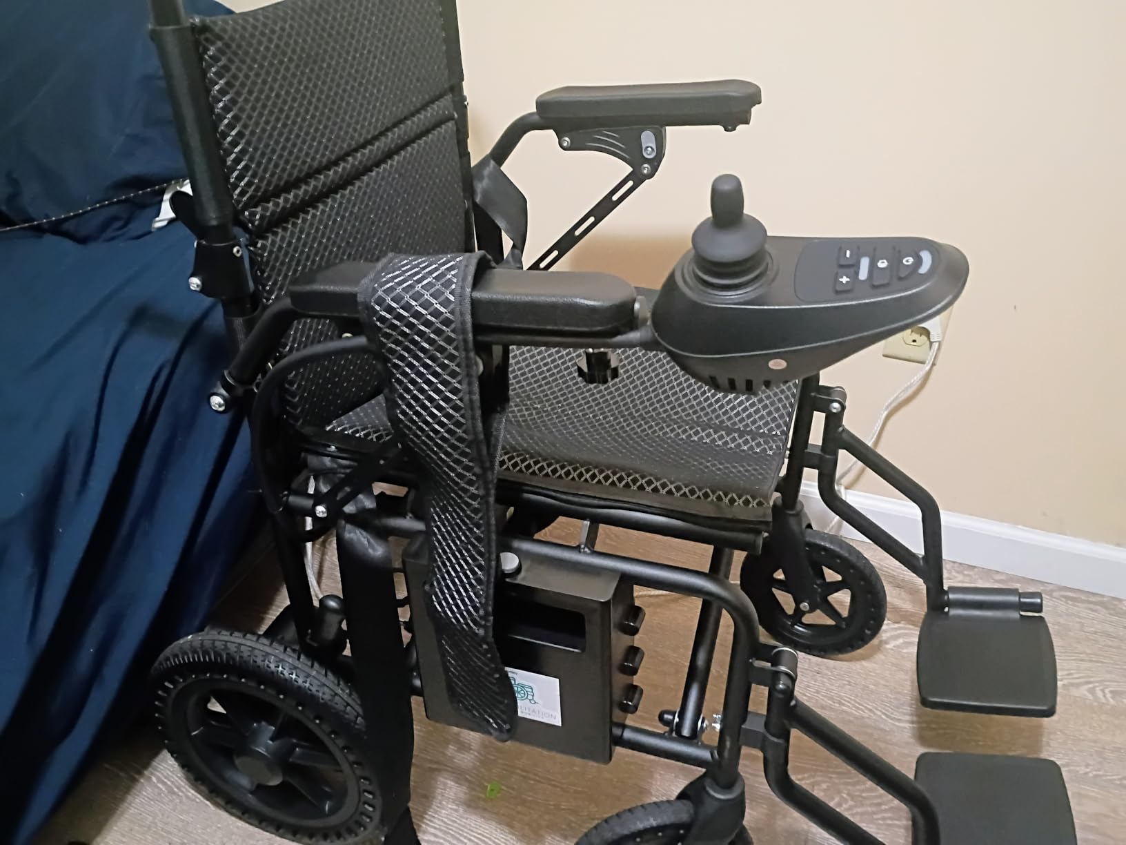 [2026 Upgrade] Hassky Electric Wheelchair for Adults Foldable, 15 Miles Range Motorized Wheelchair, All Terrain Power Wheelchairs for Seniors Supports Up to 350 lbs Black customer photo 1