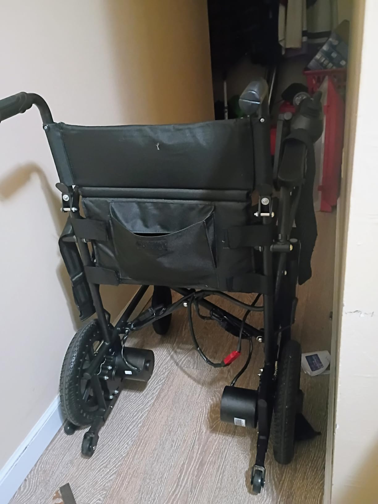 [2026 Upgrade] Hassky Electric Wheelchair for Adults Foldable, 15 Miles Range Motorized Wheelchair, All Terrain Power Wheelchairs for Seniors Supports Up to 350 lbs Black customer photo 2