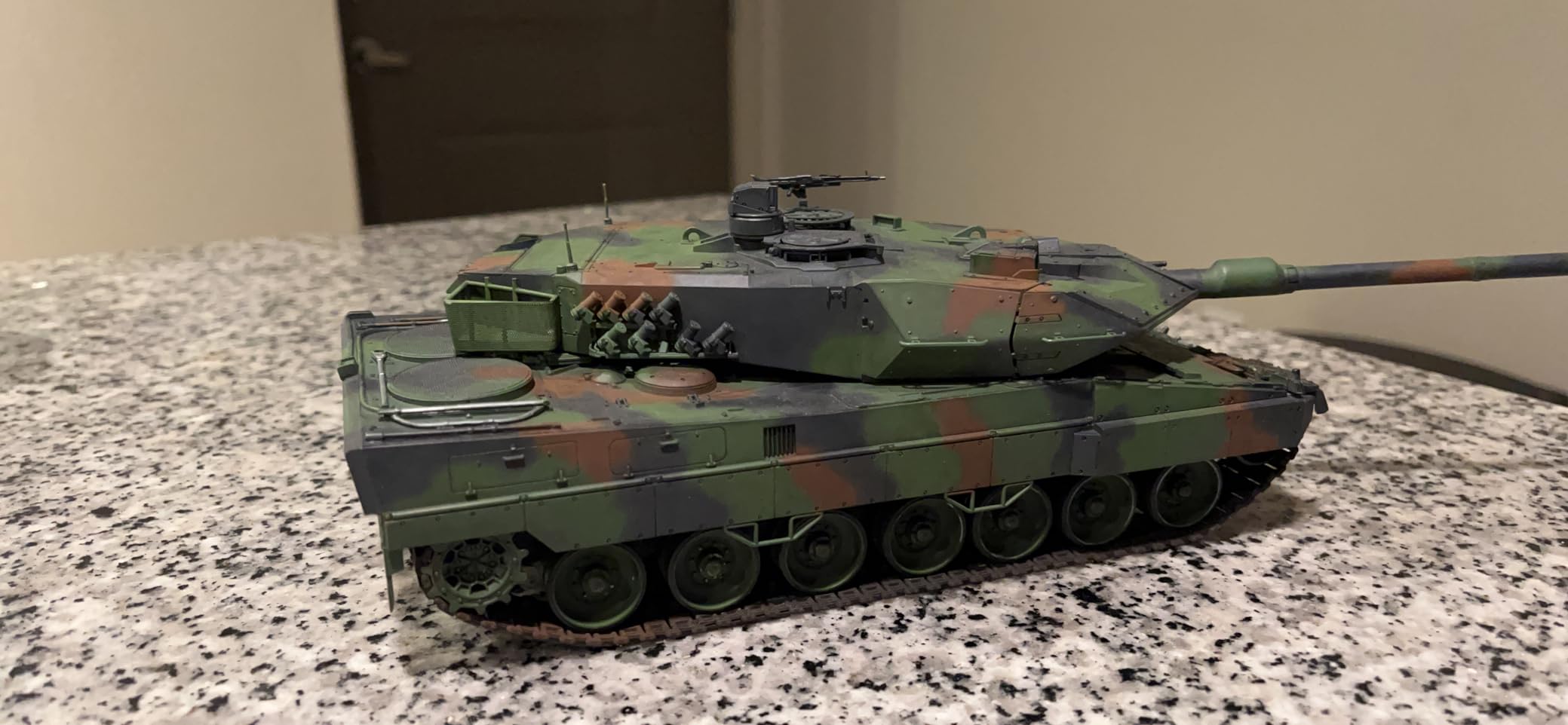 Tamiya 1/35 Leopard 2 A6 Photo Detail Set # 35272 customer photo 2