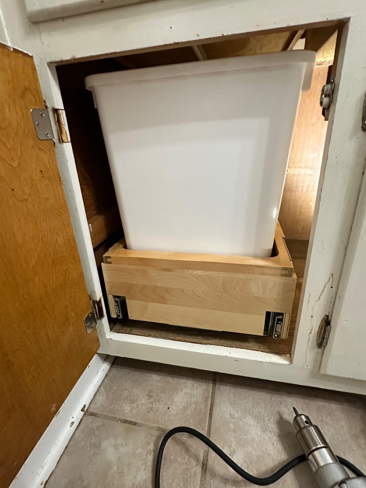 Rev-A-Shelf Double Pullout Trash Can w/Soft-Close Slides, 14.5