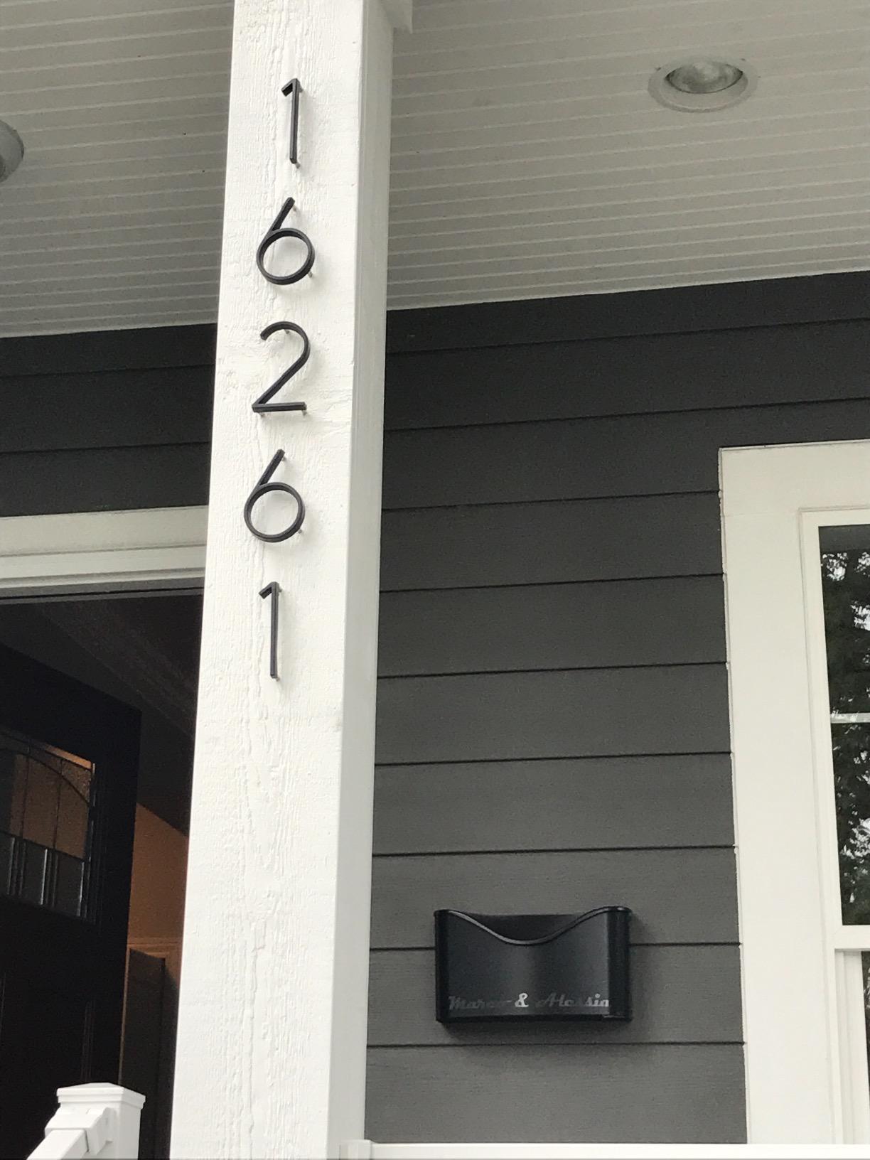 Umbra Postino Wall-Mount Mailbox, Black customer photo 2