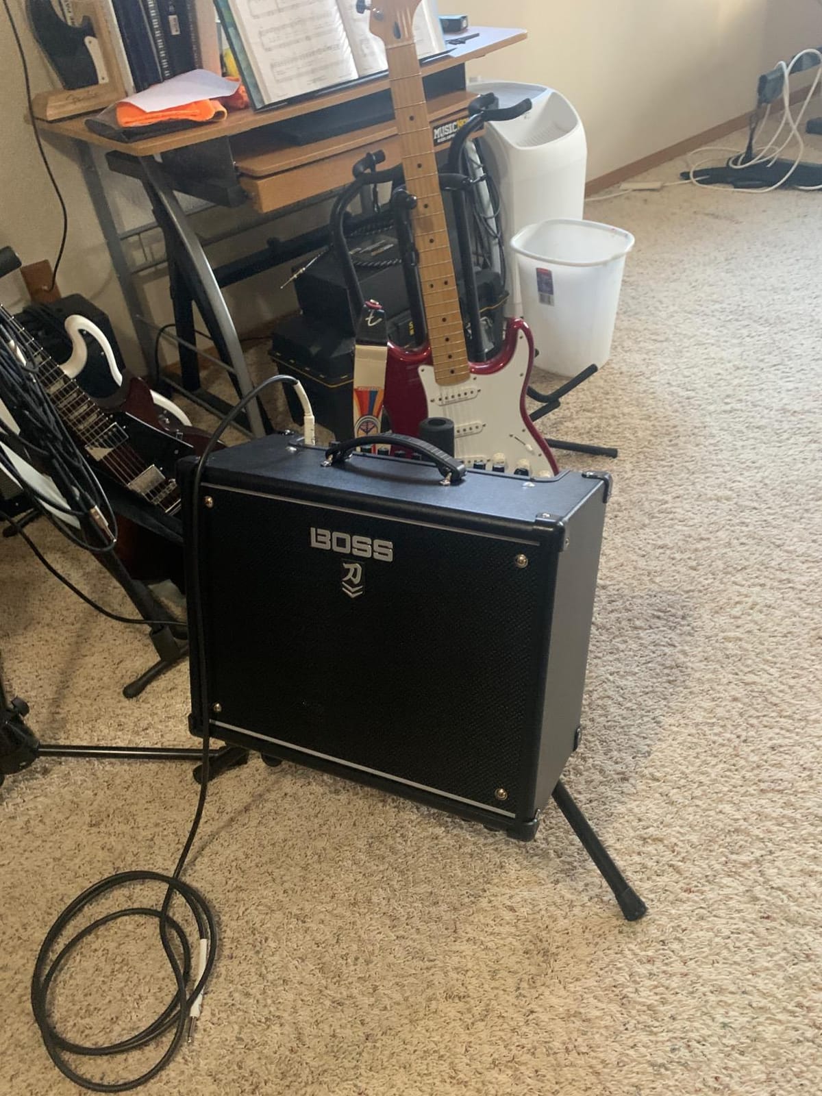 On-Stage RS7500 Tiltback Tripod Guitar Amplifier Stand customer photo 1
