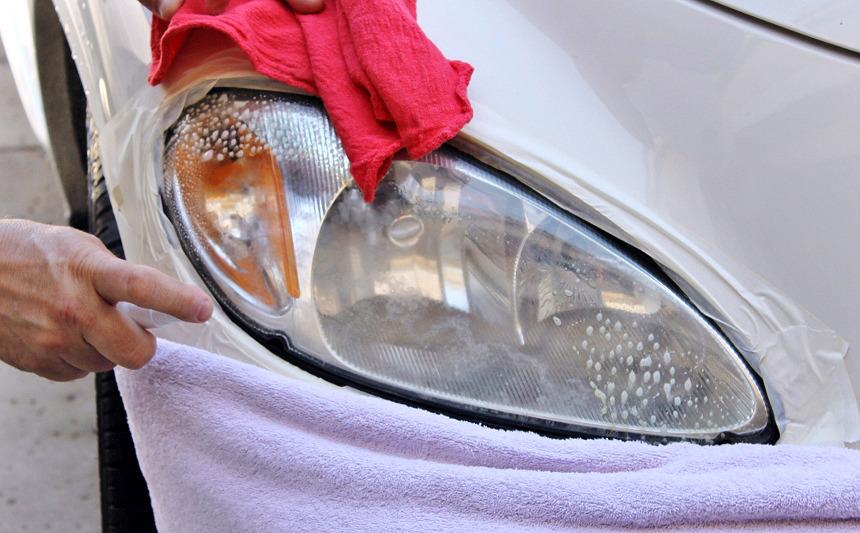 SYLVANIA Headlight Restoration Kit, Restores to Like-New Condition | Keeps Headlights Clear and Like-New with a Durable, Long-Lasting UV-Protective Coating for Easy At-Home Use customer photo 1
