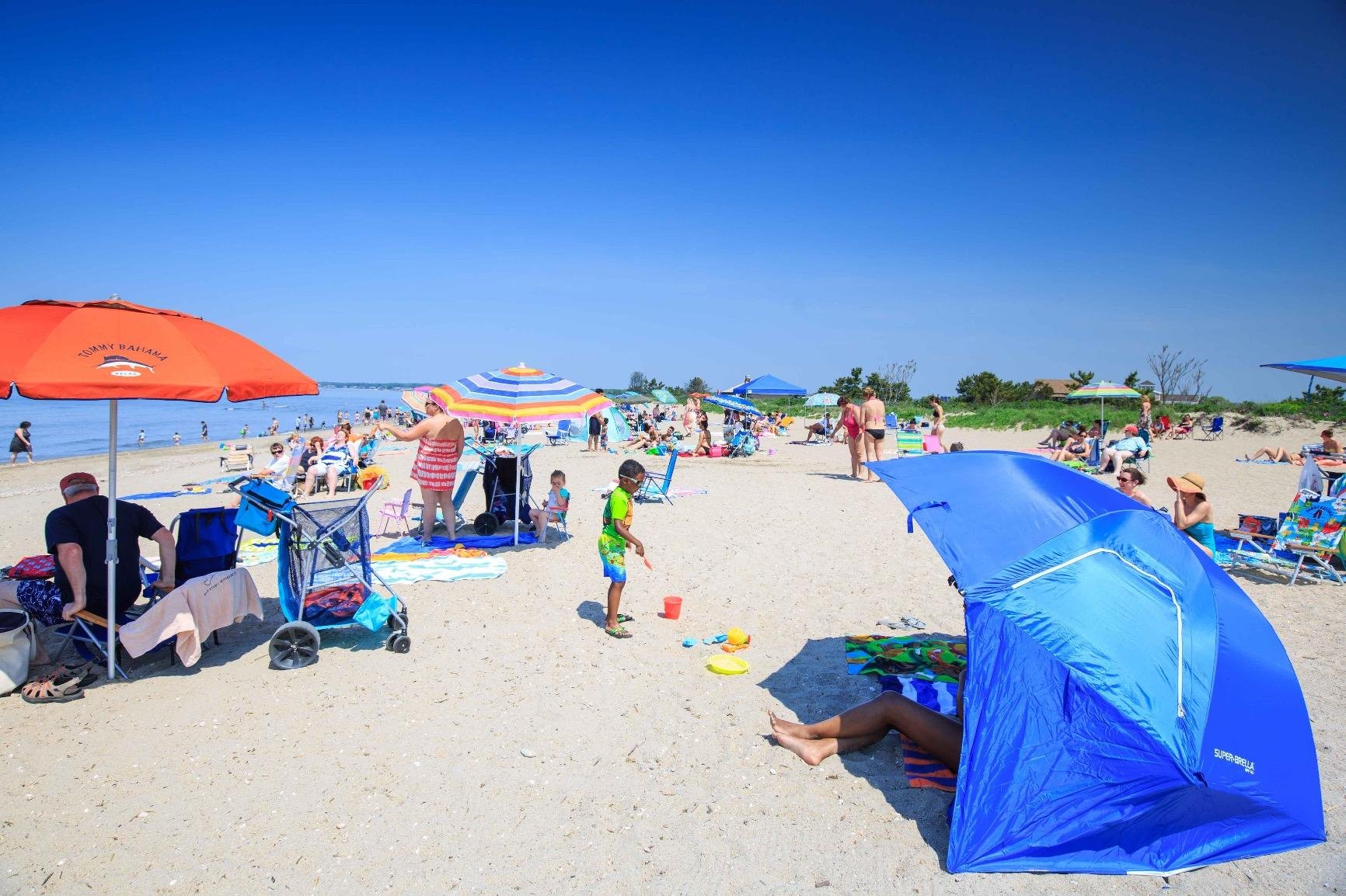 Sport-Brella Super-Brella UPF 50+ Sun and Rain Canopy Umbrella, 8 Foot Portable Beach Shelter with Side Panels, Wind Flaps, and Carry Bag, Blue customer photo 2