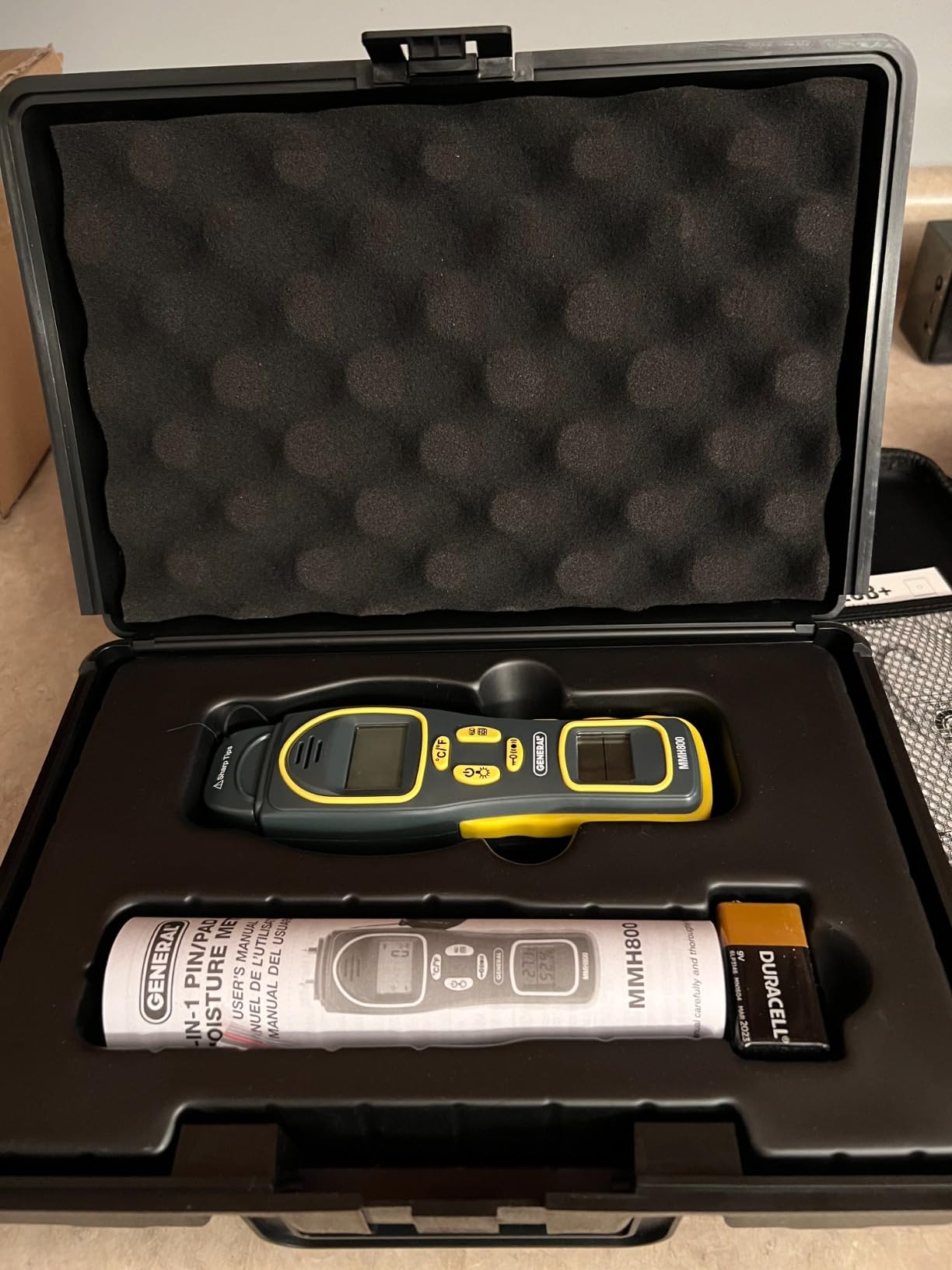 General Tools MMH800 Pin/Pinless Moisture Meter w/Temp and Humidity | Pin and pinless moisture meter for drywall, walls & wood. Moisture detector for house, firewood & building materials testing. customer photo 1