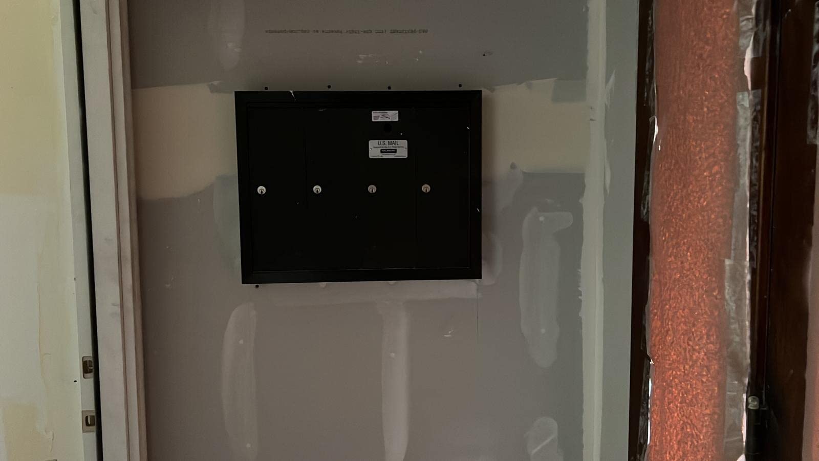 Salsbury Industries Mailbox, Aluminum, Powder Coated, 4 Doors, Surface, 3504ASU - 1 Each customer photo 1