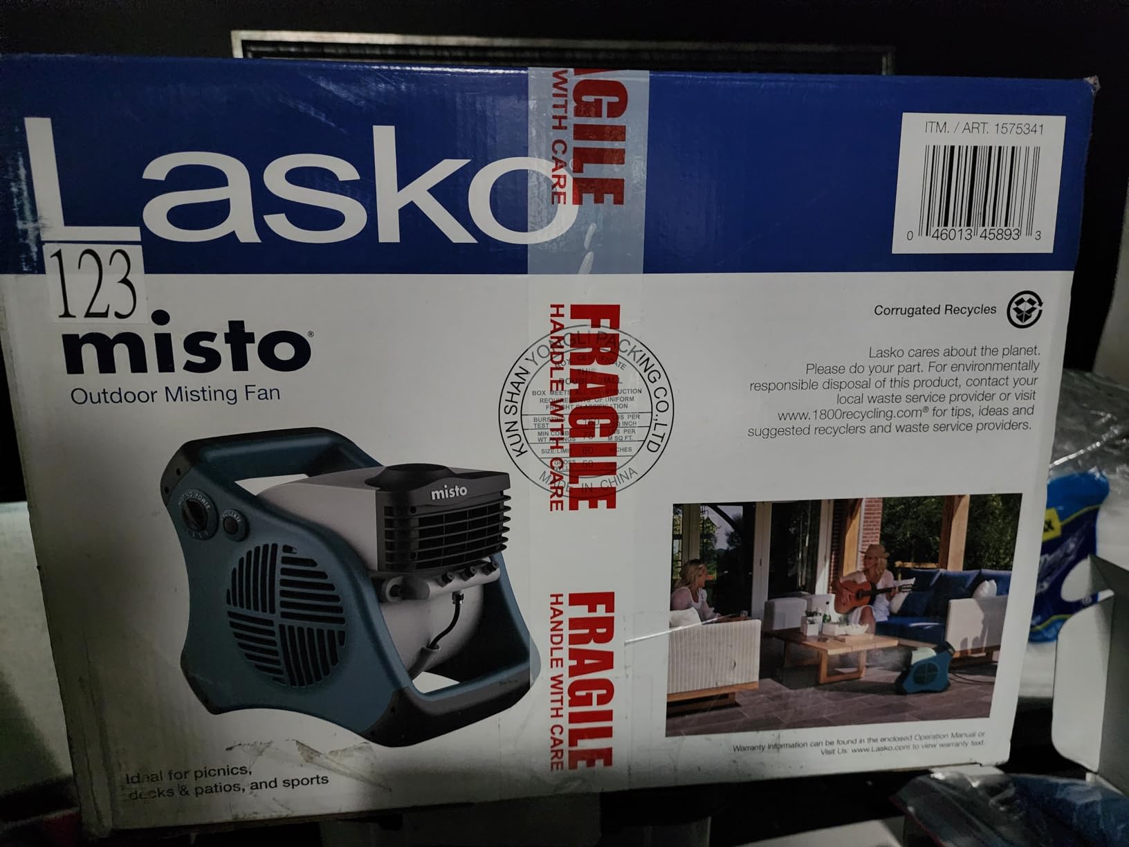 Lasko Misto Outdoor Misting Blower Fan, Ideal for Sports, Camping, Decks & Patios, 3 Speeds, 15