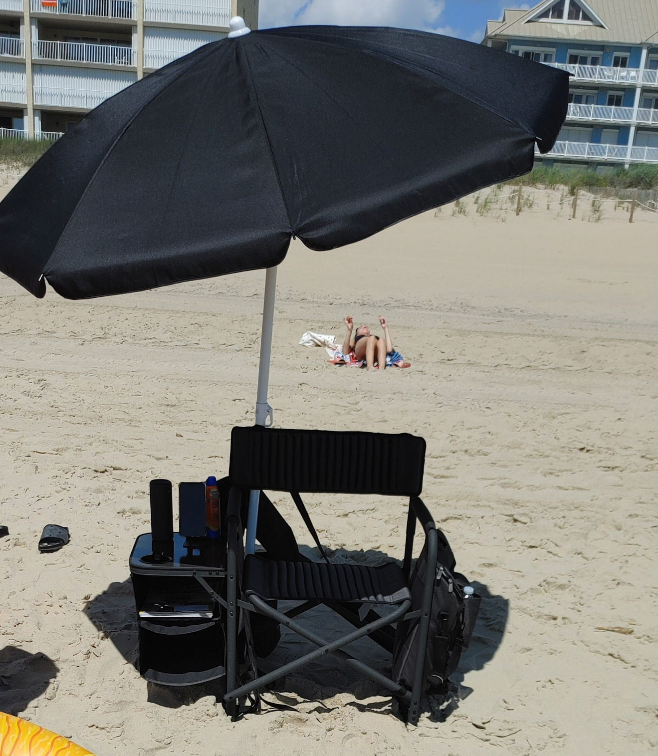 PICNIC TIME Fusion Camping Chair with Side Table and Soft Cooler, Outdoor Foldable Padded Camping Chairs with Cup Holder for Lawn, Beach, & Sports Use for Adults, (Dark Gray Blue Accents) customer photo 1