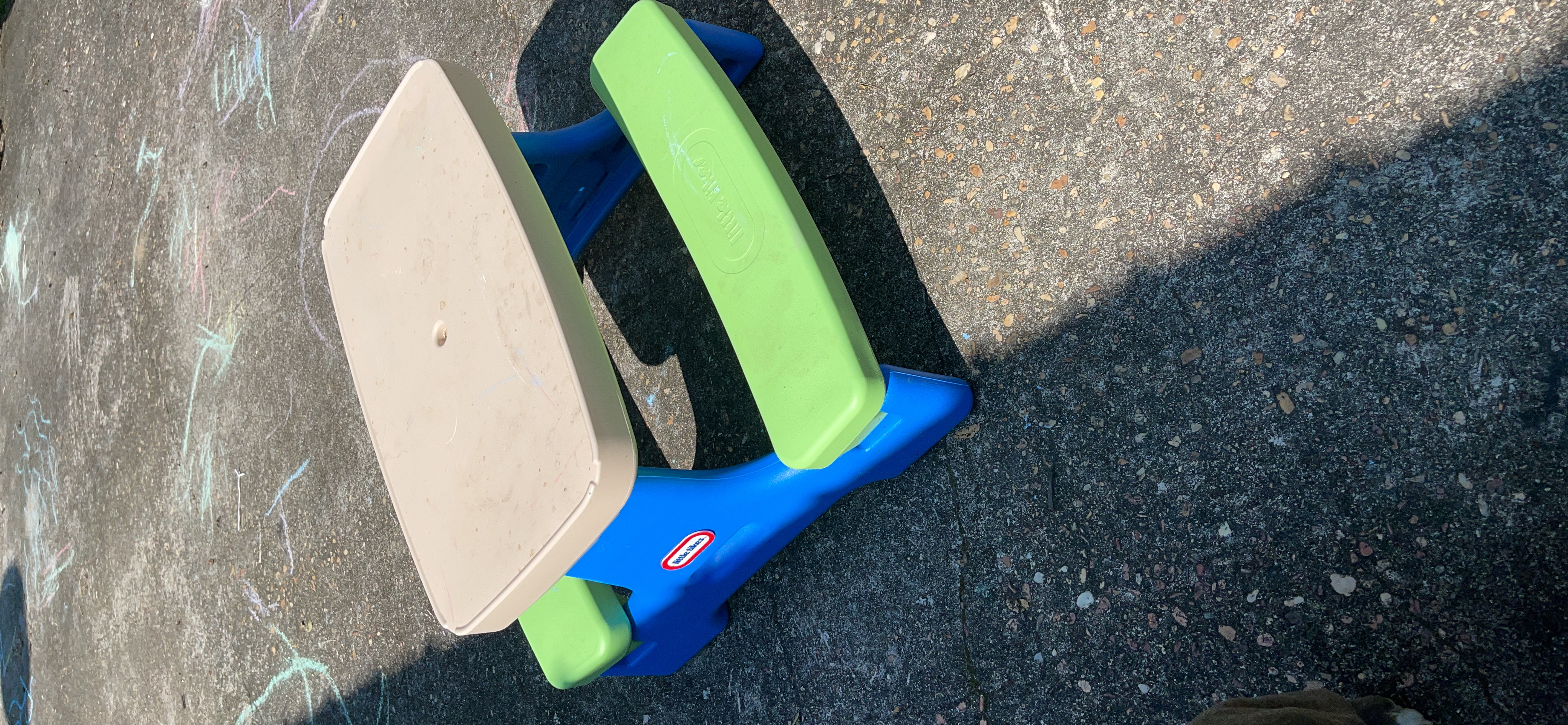Little Tikes Easy Store Jr. Play Table (Amazon Exclusive), Ages 18 Months to 5 Years customer photo 2