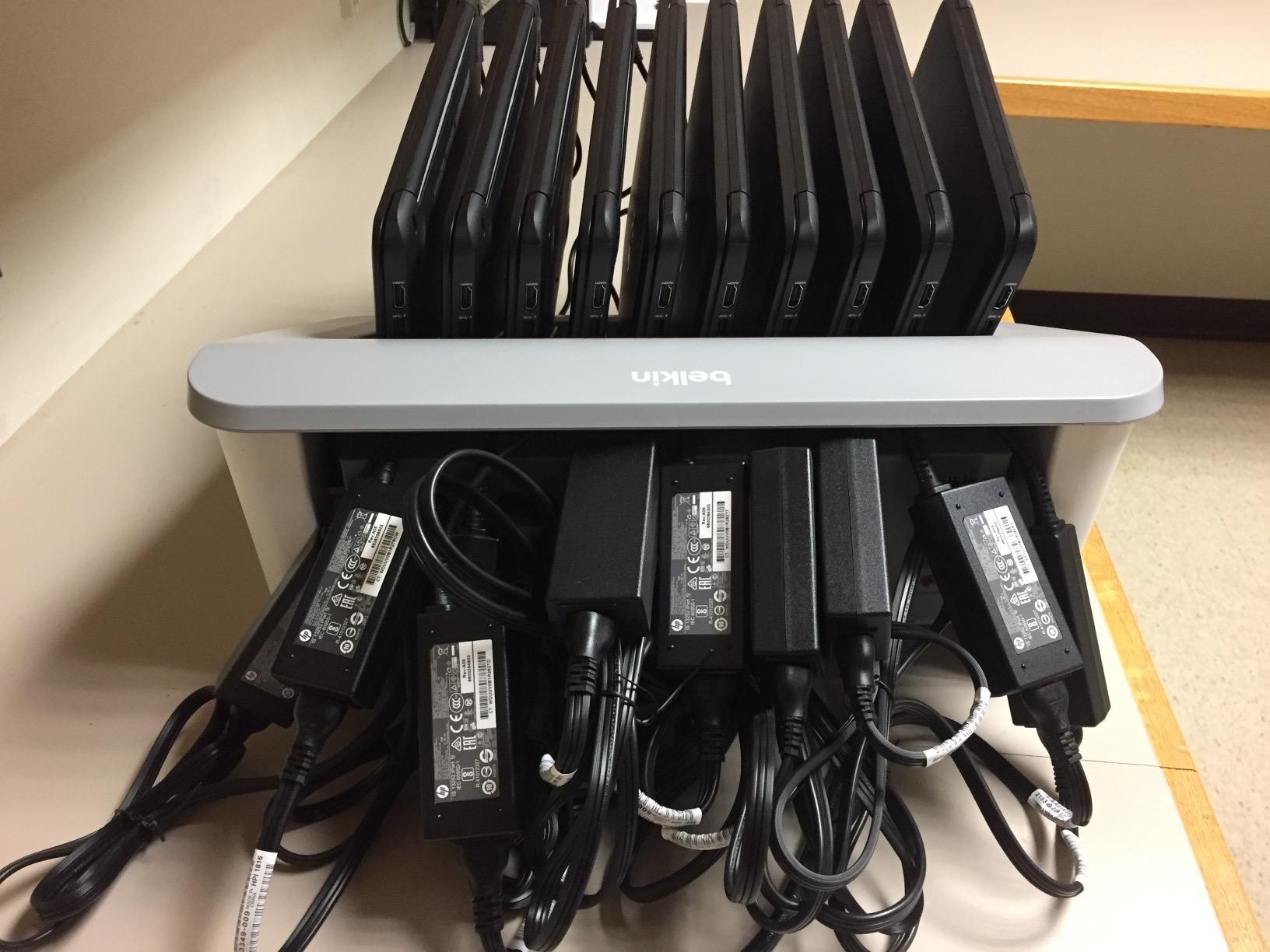 Belkin 10-Device Charging Station with Surge Protector | USB charging dock for tablets, laptops, and Chromebooks, cable management, classrooms, offices, tech labs customer photo 2