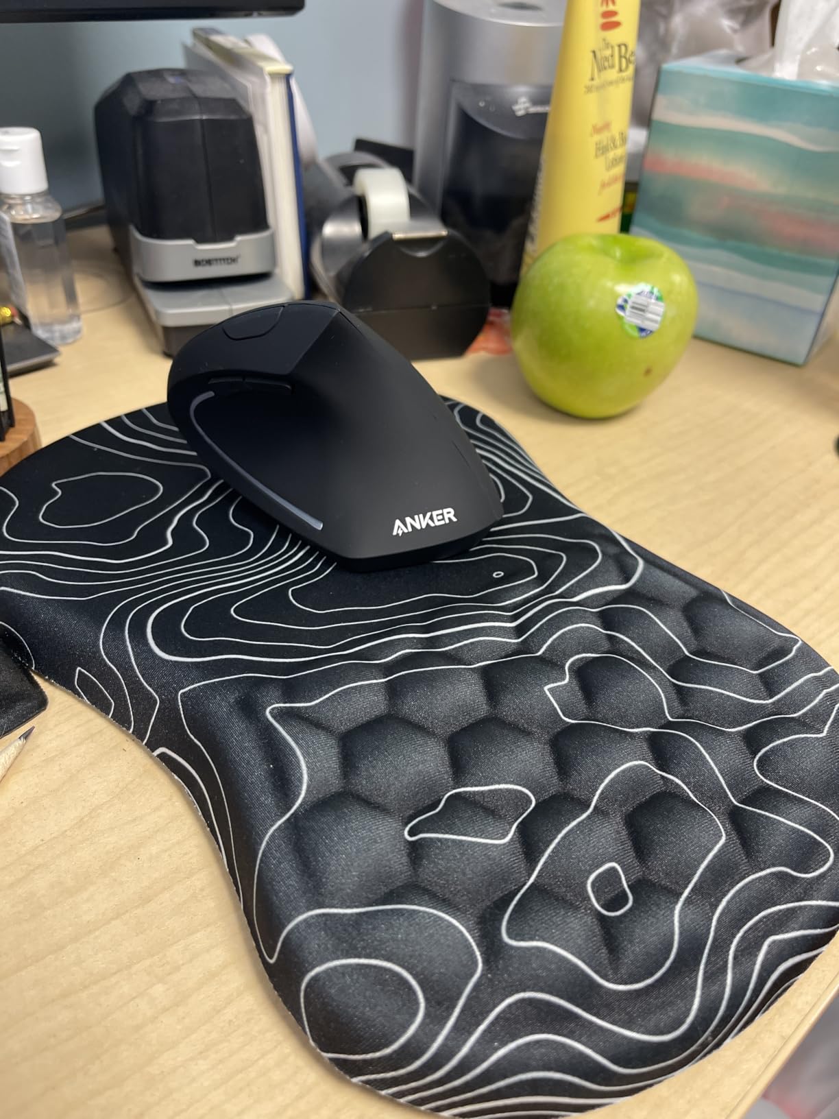 Anker 2.4G Wireless Vertical Ergonomic Optical Mouse for Work, Multi-Device Connectivity, 800/1200 /1600 DPI, 5 Buttons for Laptop, Desktop, PC - Black customer photo 1