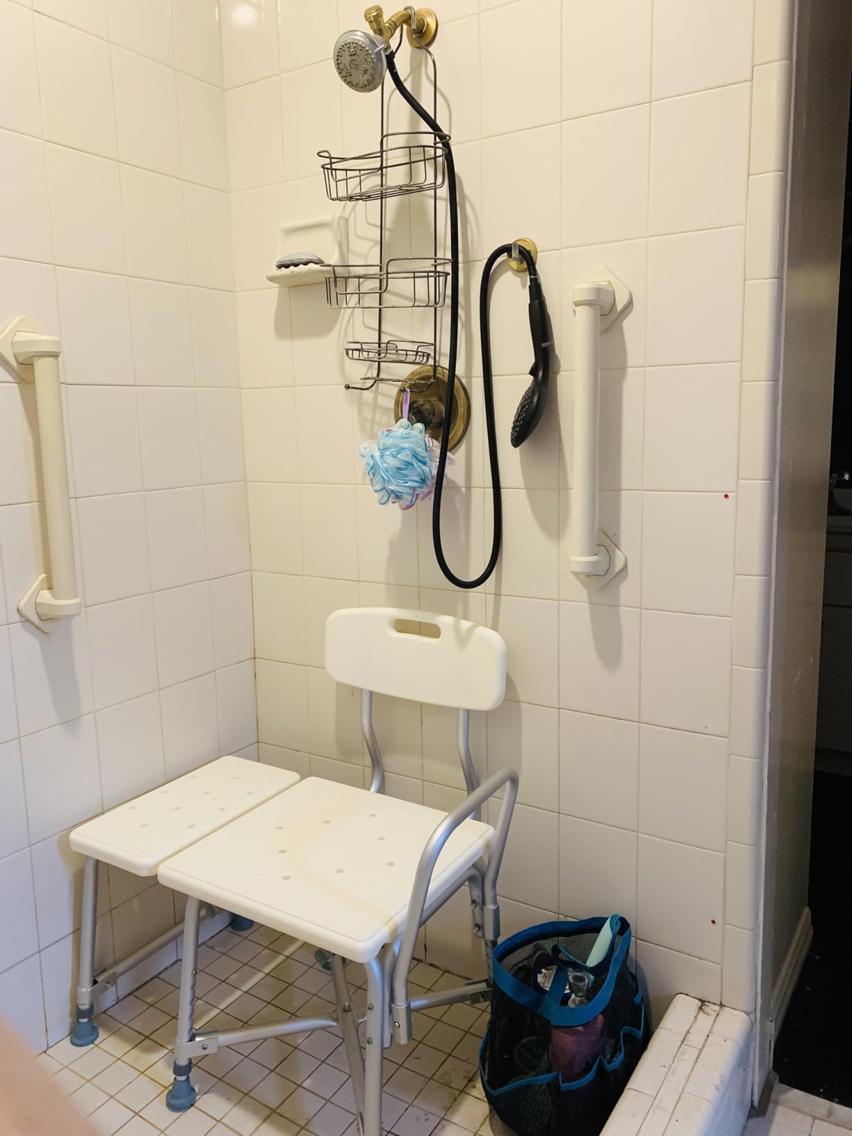 Lumex Bariatric Tub Transfer Bench, Heavy-Duty Shower & Bathtub Chair, Extra-Wide Seat, 600 lb. Limit customer photo 2