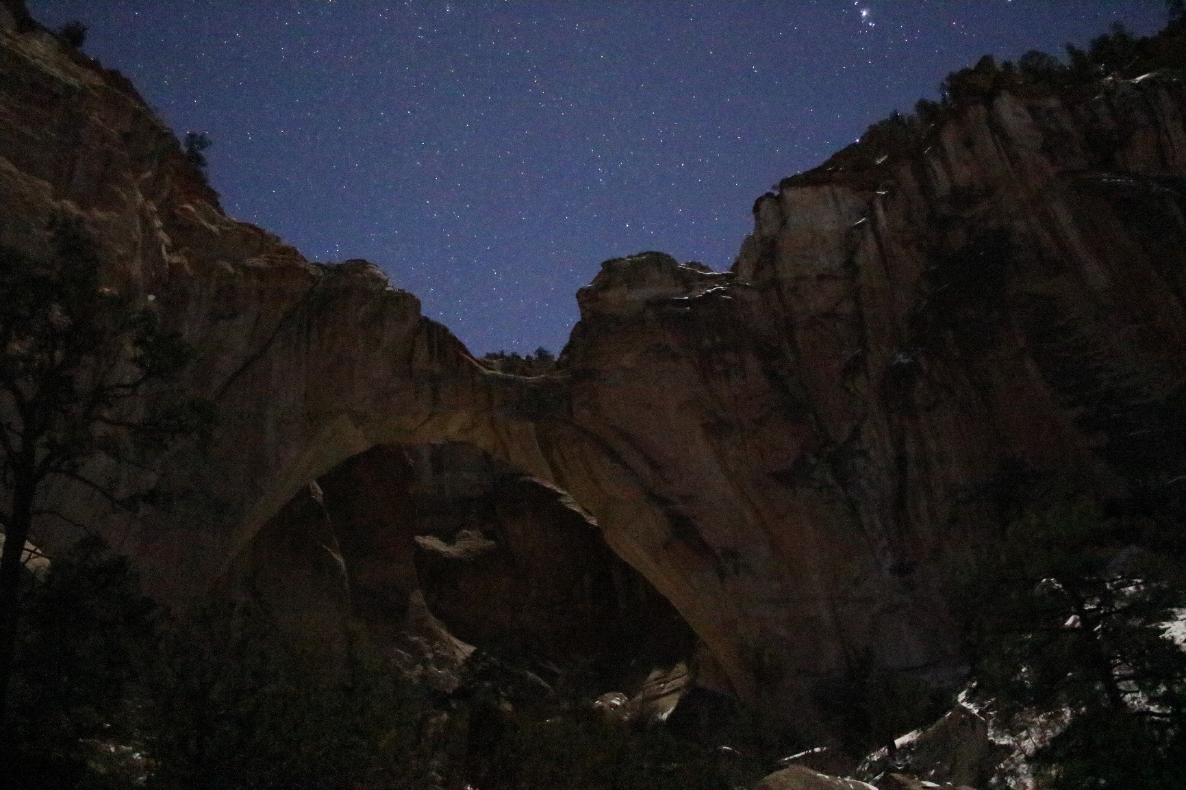 Canon EF-S 24mm f/2.8 STM Lens customer photo 2
