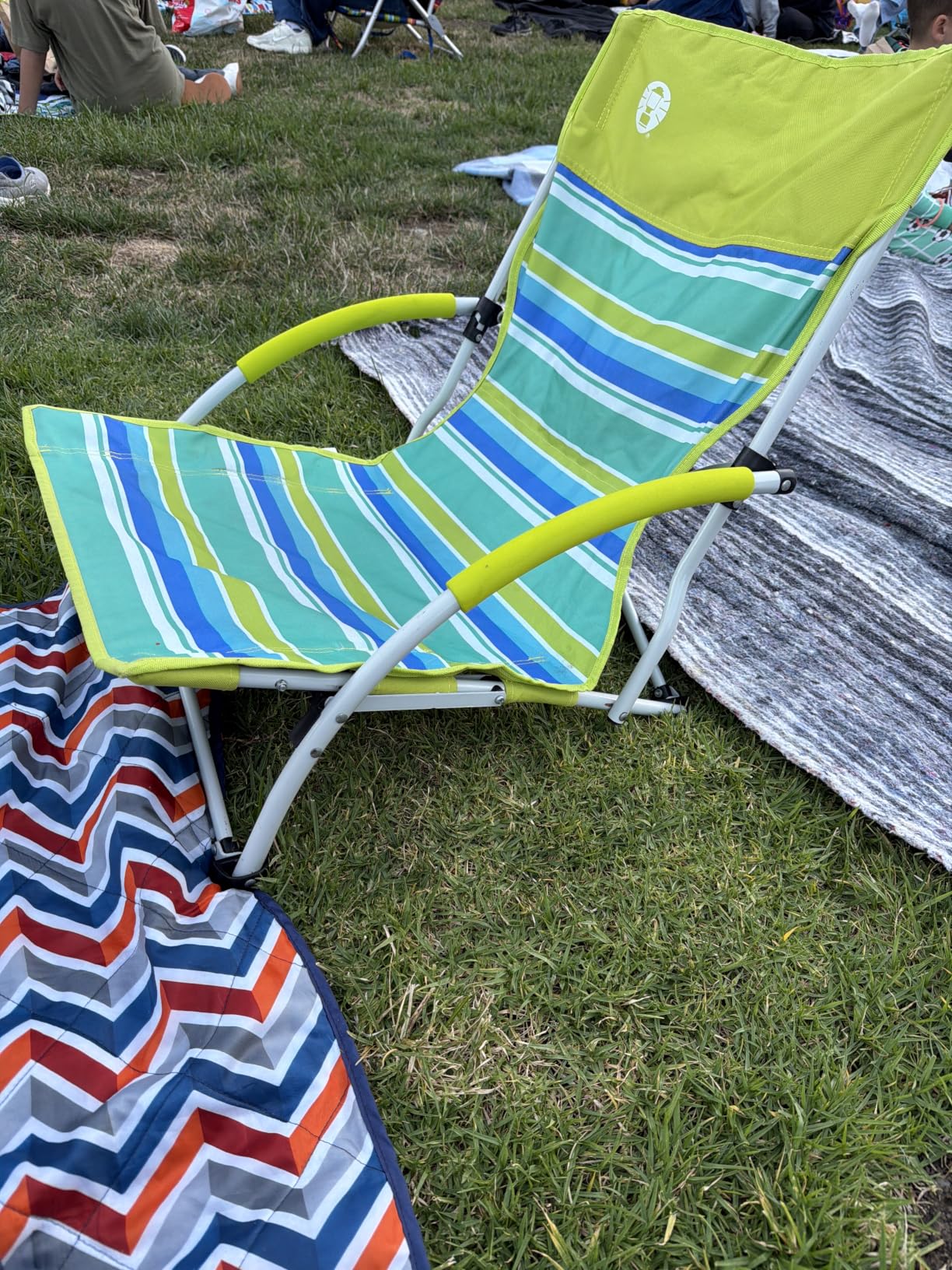 Coleman Utopia Breeze Lightweight Beach Chair with Cup Holder, Comfortable Portable Outdoor Chair with Carry Bag, Supports up to 300lbs, Great for Beach & Yard customer photo 1