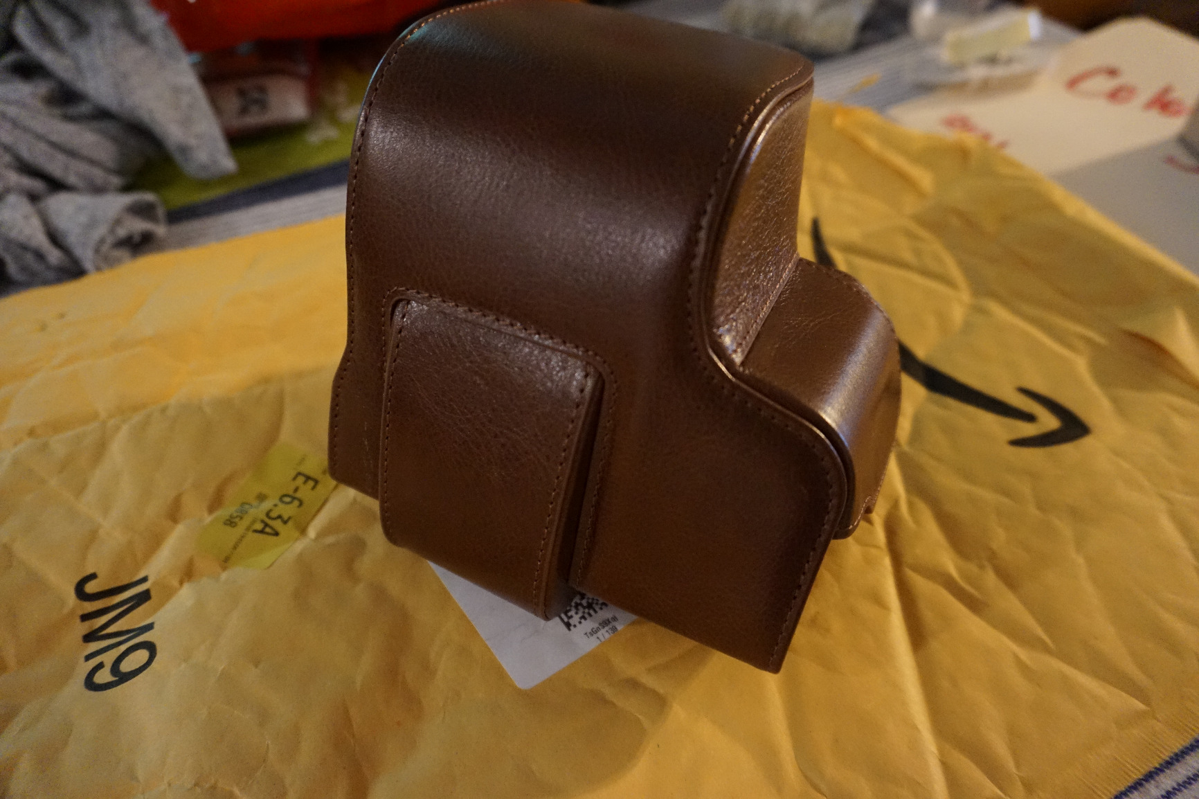 MegaGear Ever Ready MG559 Genuine Leather Camera Case, Bag for Sony Alpha A6000, A6300 with 16-50mm (Dark Brown) customer photo 1