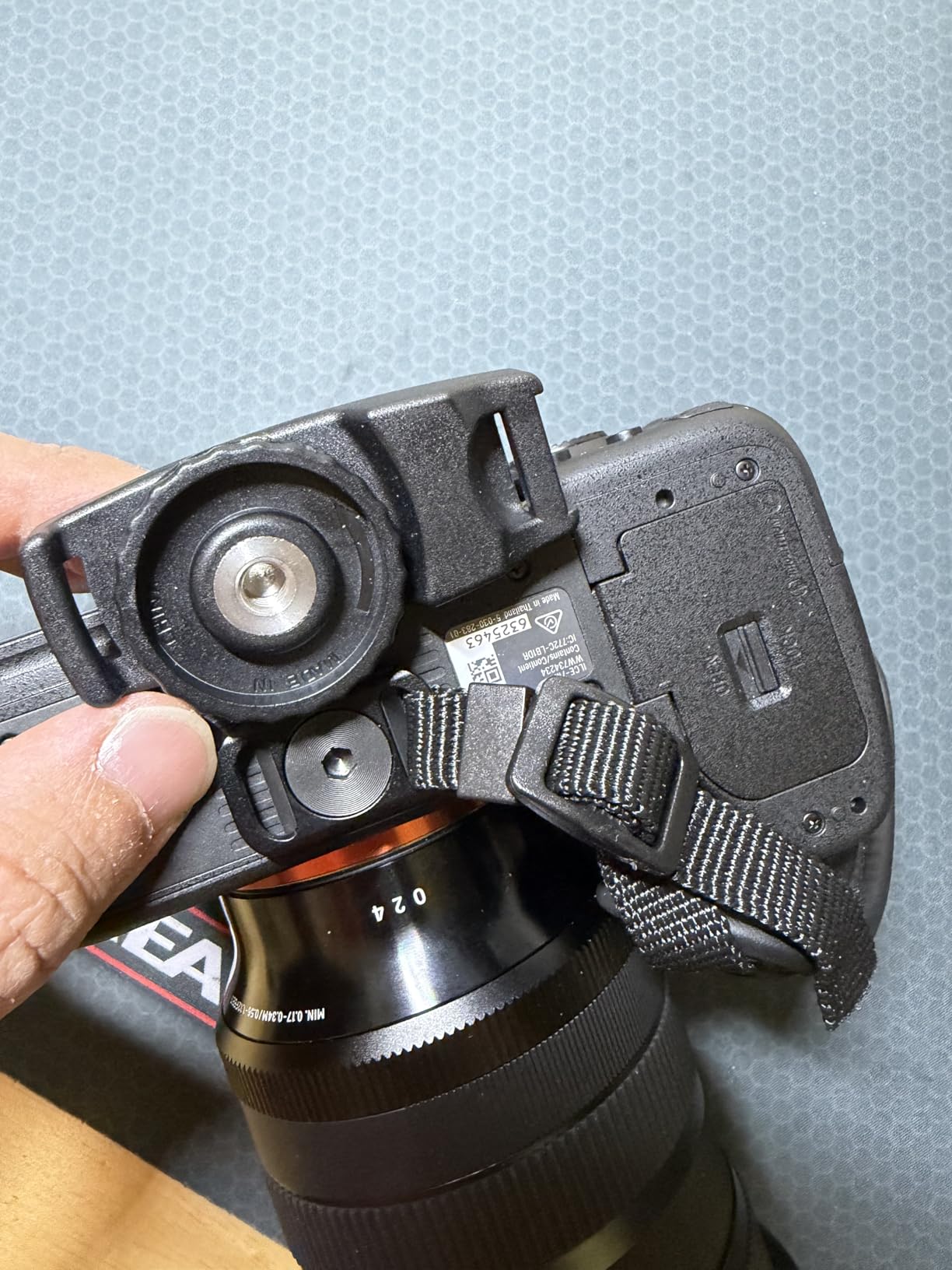 JJC Camera Hand Grip Strap for Sony ZV-E10 A7CR A7CII A7RV A7RIV A7RIII A7RII A7M4 A7 IV III A7S II A6700 A6600 A6500 A6400 A6300 A6100 A6000 A5100 A7C A9 A99 A77 II RX10 IV III II DSC-H300 Leica Q3 customer photo 1