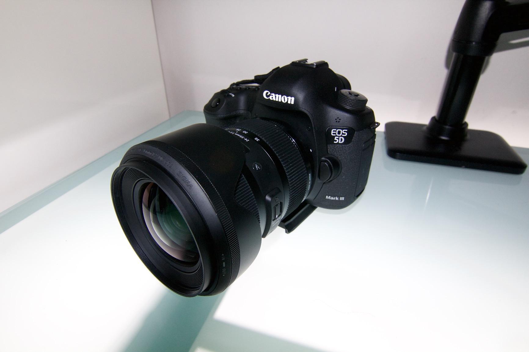 Sigma 24-35mm f/2.0 Art DG HSM Lens for Canon customer photo 1