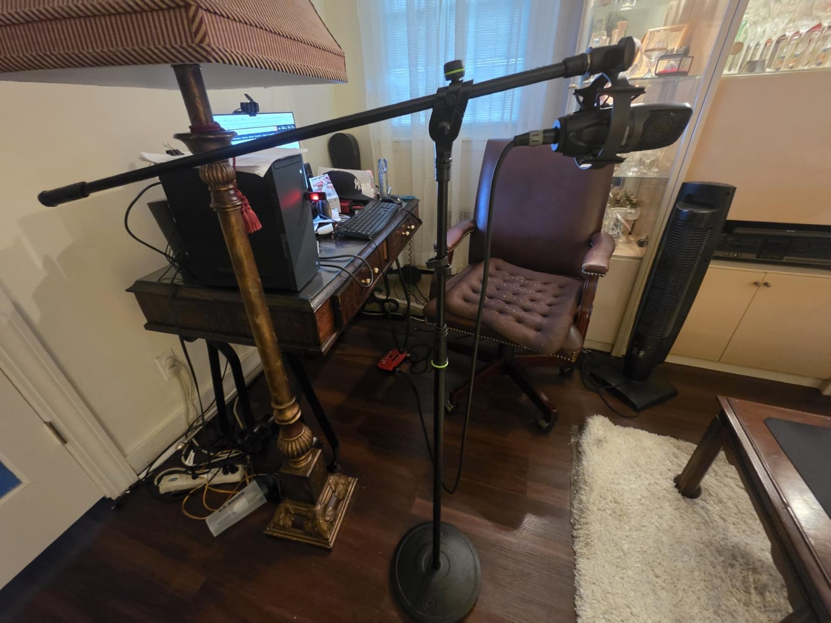 Gravity Microphone Stand MS 2321 B Microphone Stand with Round Base and Boom 2-Point Adjustment - BLACK customer photo 1