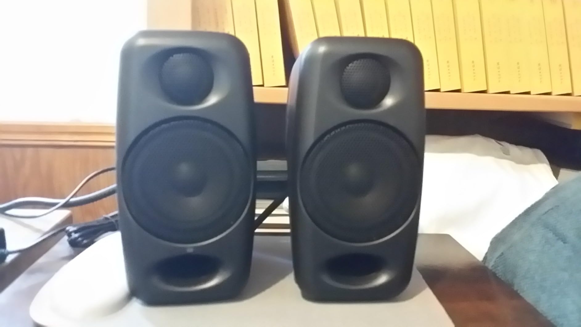 IK Multimedia iLoud Micro Monitor 50 watt Portable Wireless Bluetooth Studio Reference Monitors, Dual Speakers for Music Production, Mixing, Mastering, Composing, producing and DJs customer photo 2