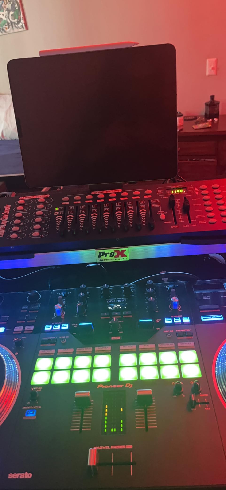 DMX Controller for DJ Lights DMX512 Light Controllers 192 Channel DMX Board with Cables 2m/6.6 ft Dmx-512 Lighting Console for Control Stage Light customer photo 1