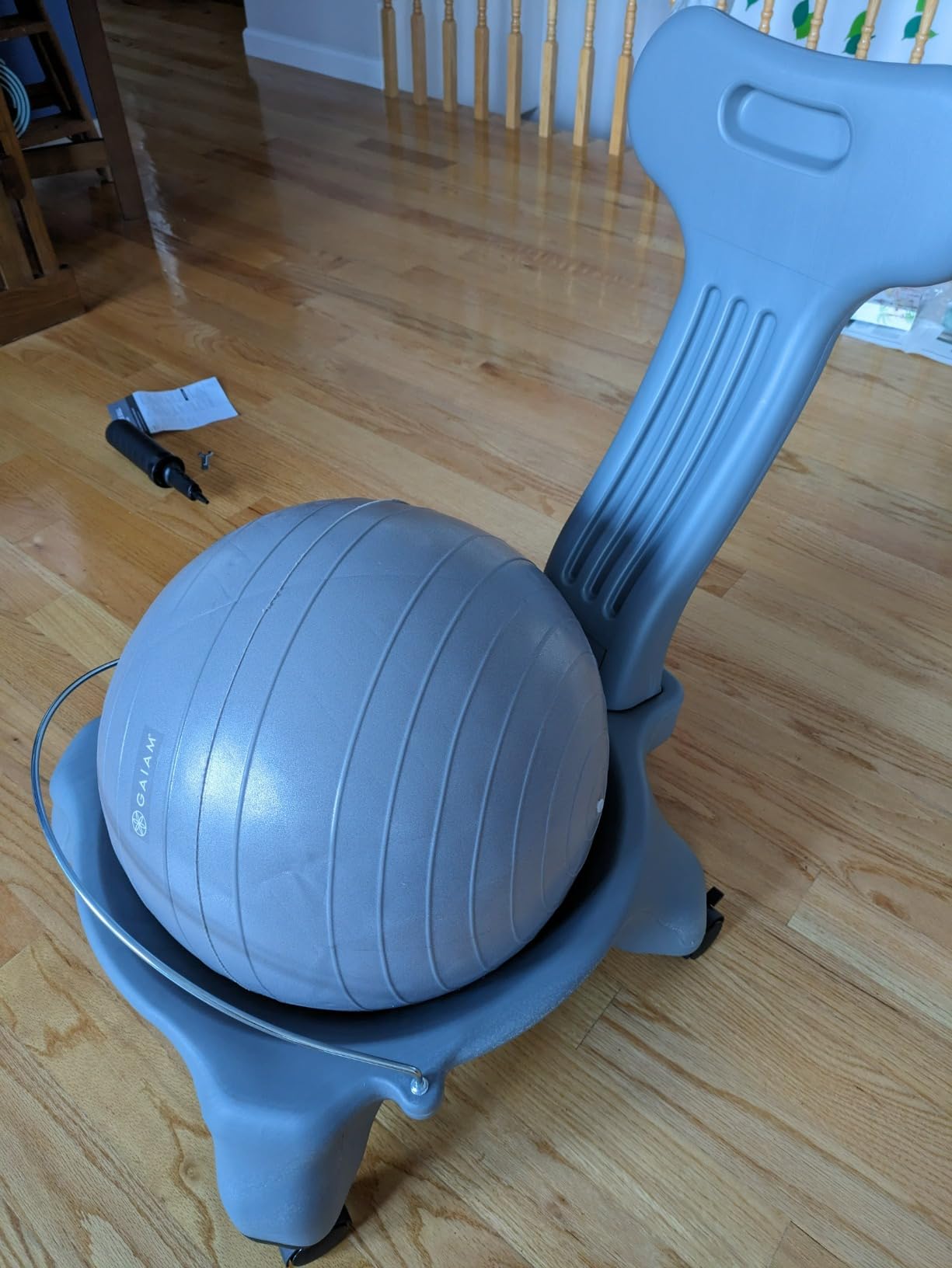 Gaiam Classic Balance Ball Chair, Stability Seat | 52cm stability ball chair builds core strength while you sit. Includes pump & exercise guide. customer photo 2