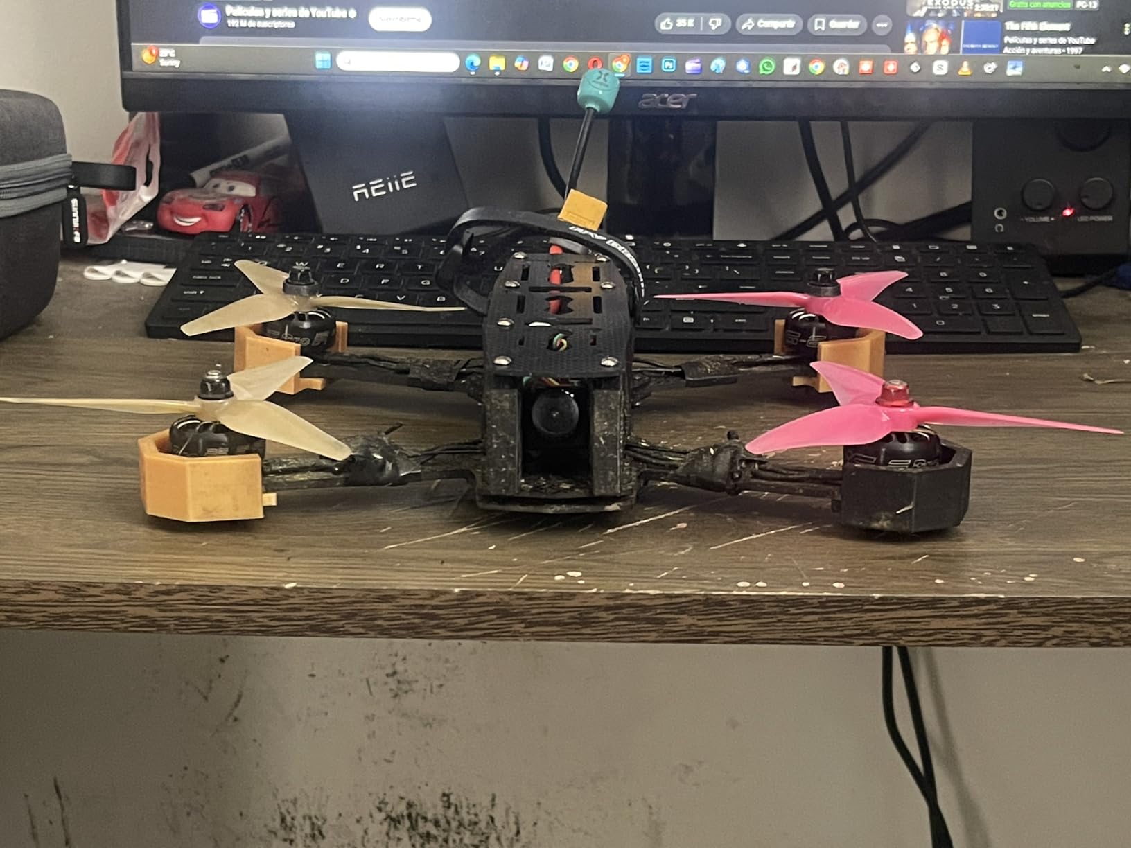 Readytosky 250mm FPV Racing Drone Frame 5 Inch Carbon Fiber Quadcopter Frame Kit with 4mm FPV Frame Arms + Lipo Battery Strap customer photo 1
