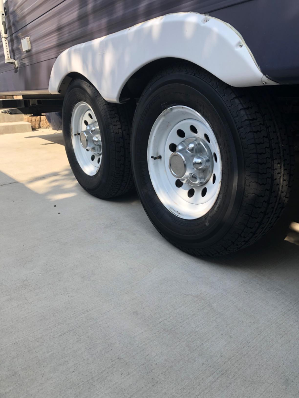 Free Country Grand Ride Set 4 Trailer Tires ST225/75R15 10 Ply Load Range E Steel Belted Radial w/Scuff Guard customer photo 1