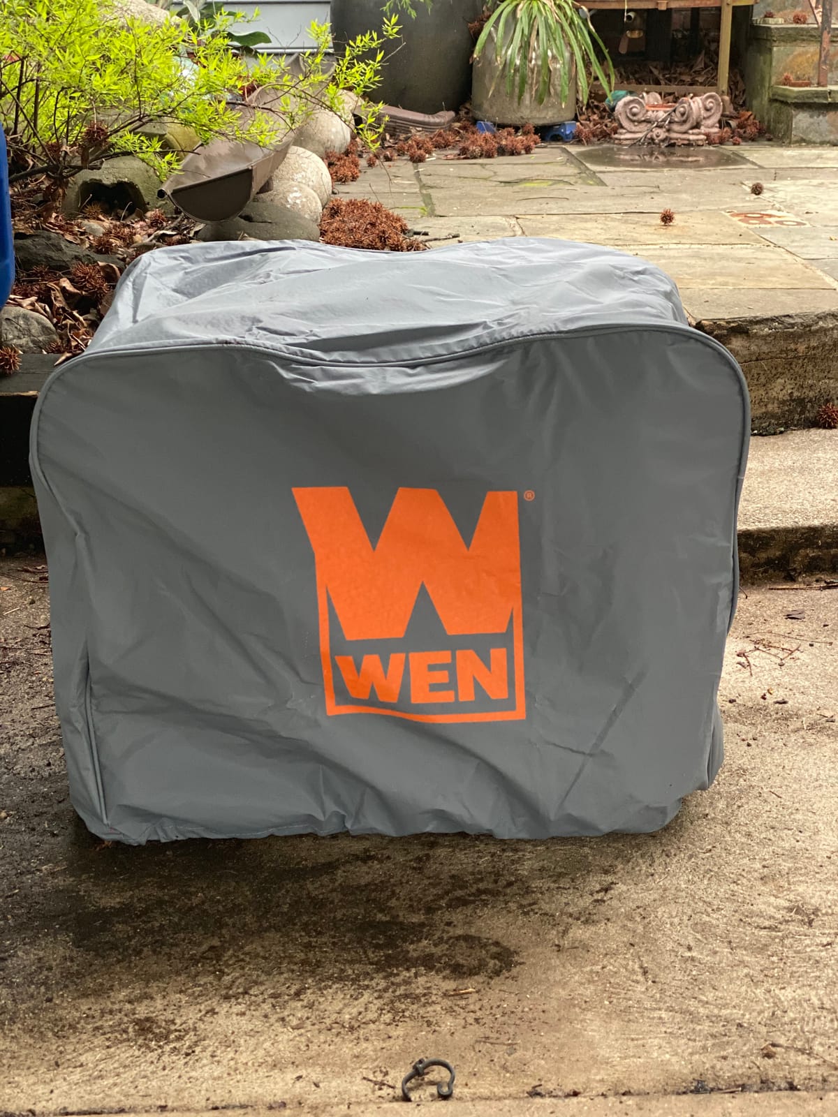 WEN 56310iC Universal Weatherproof Inverter Generator Cover, Large customer photo 1