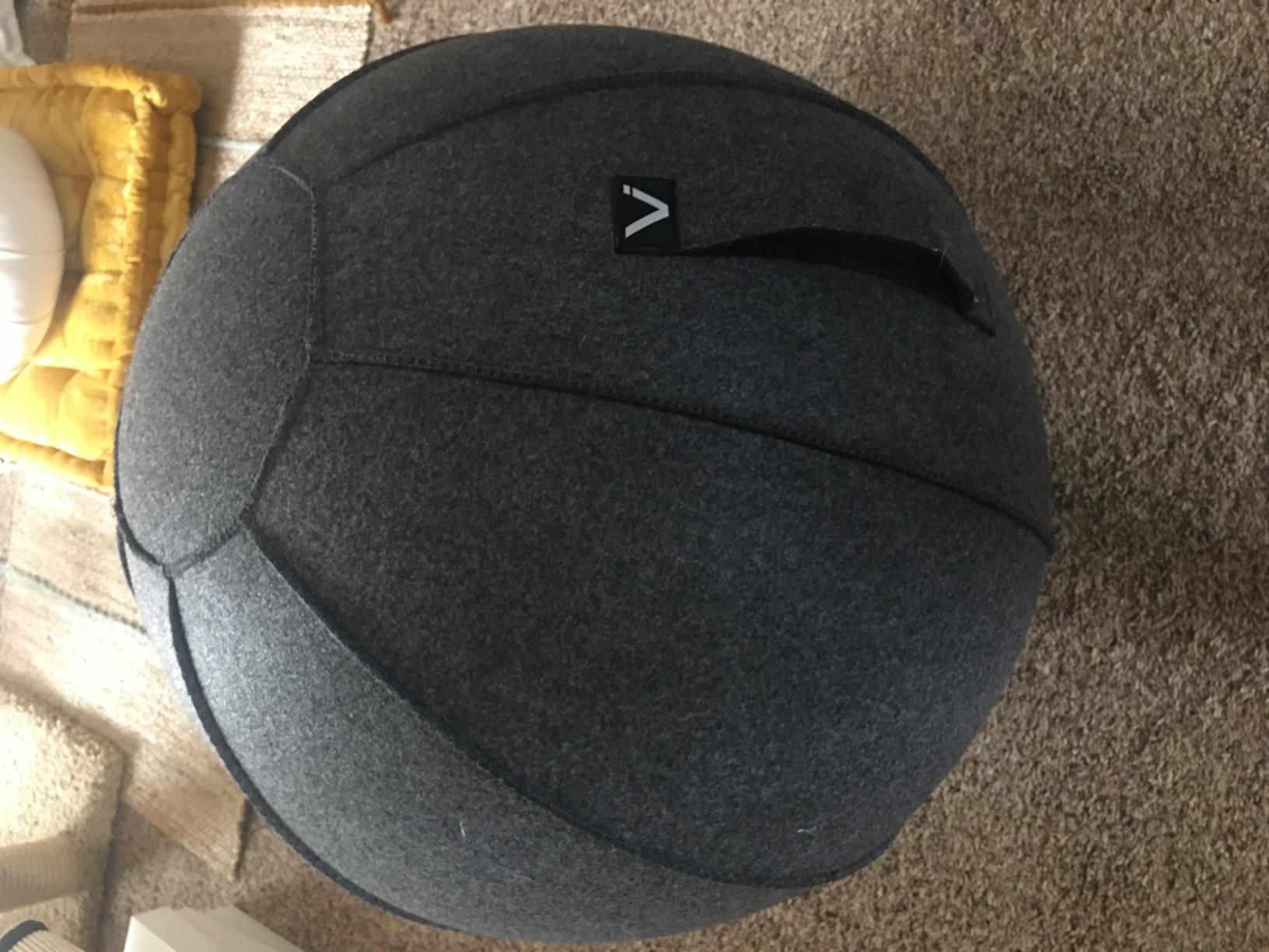 Vivora Luno Premium Ergonomic Sitting Ball Chair, Felt, Standard Size (22 to 24 inches), for Home Offices, Balance Training, Yoga Ball, Posture Improvement customer photo 1