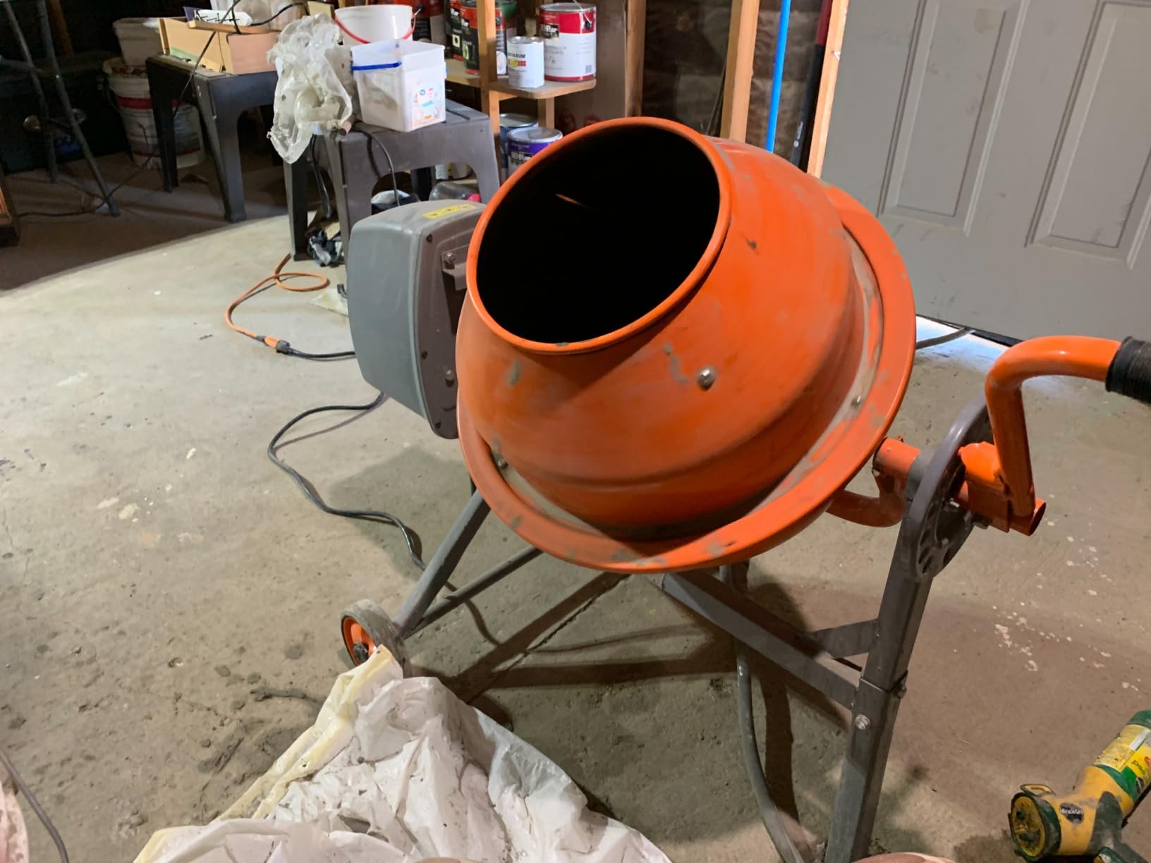 YARDMAX YM0115 4.0 Cu. Ft. Concrete Mixer customer photo 2
