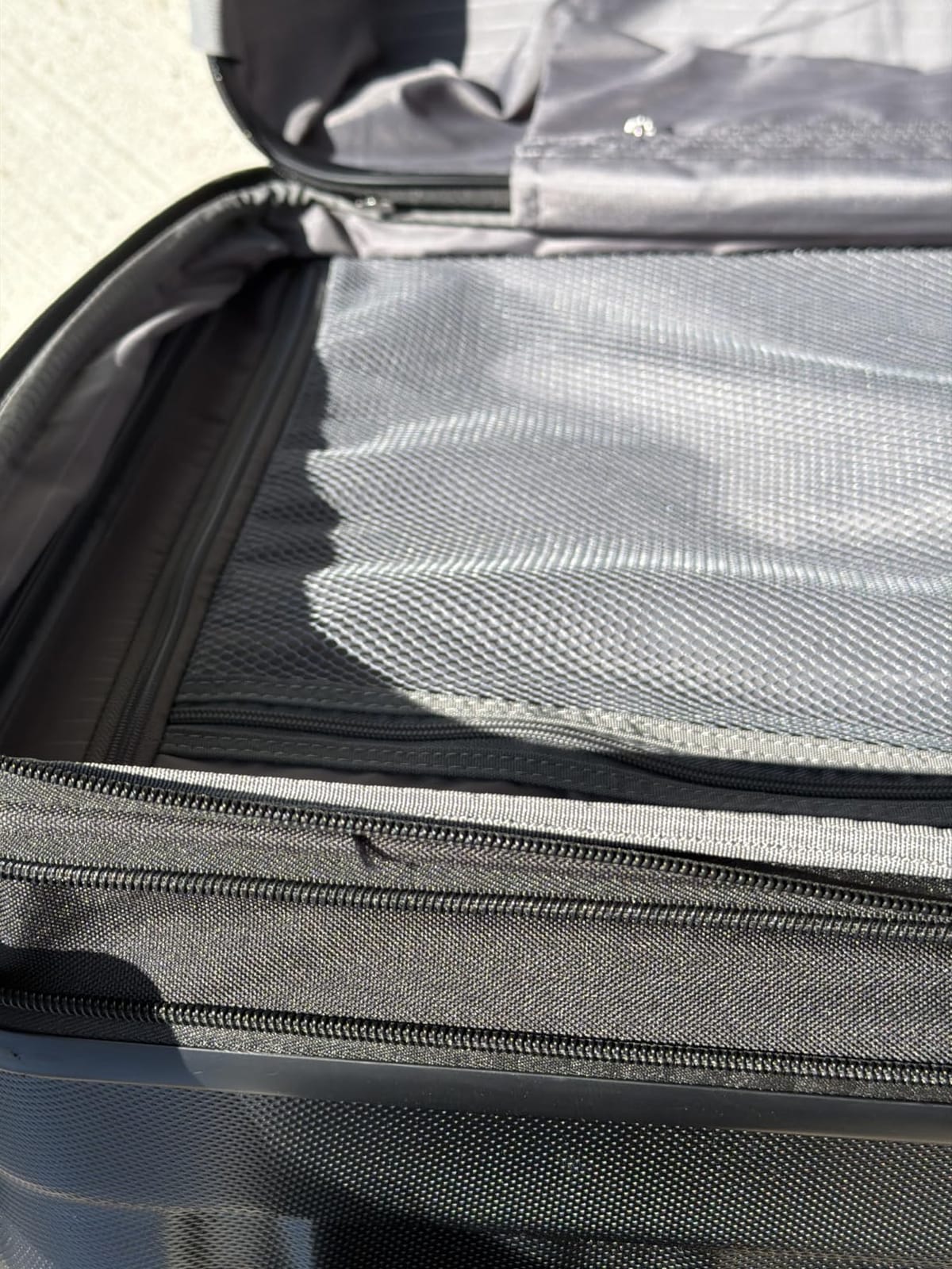 Amazon Basics Large Checked customer photo 2