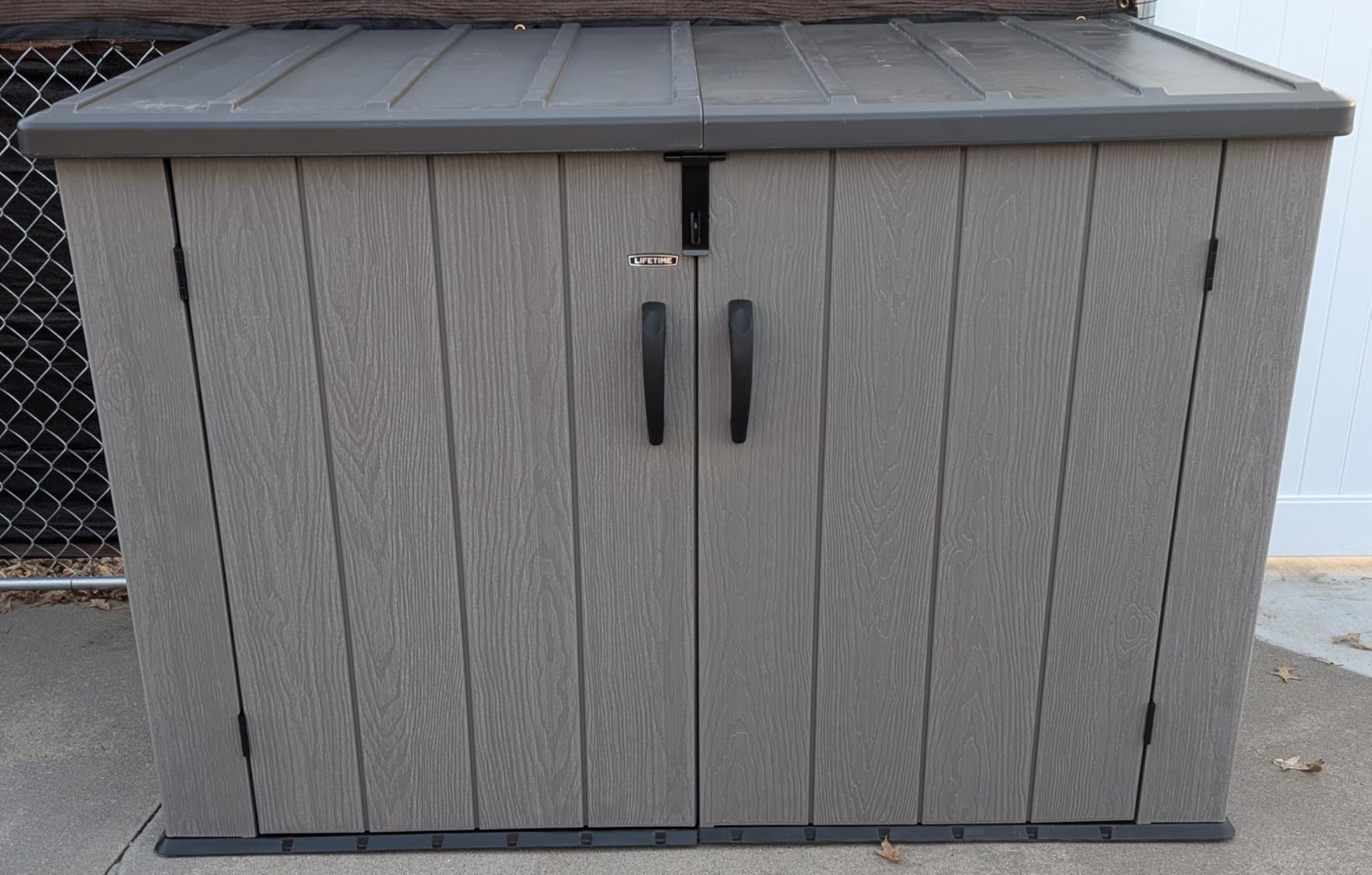 LIFETIME Outdoor Storage Box, 150 Gallon customer photo 1