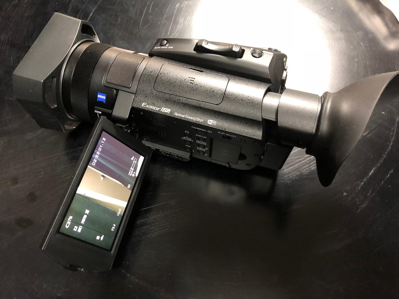 Sony FDRAX700/B FDR-AX700 4K HDR Camcorder, Black customer photo 1