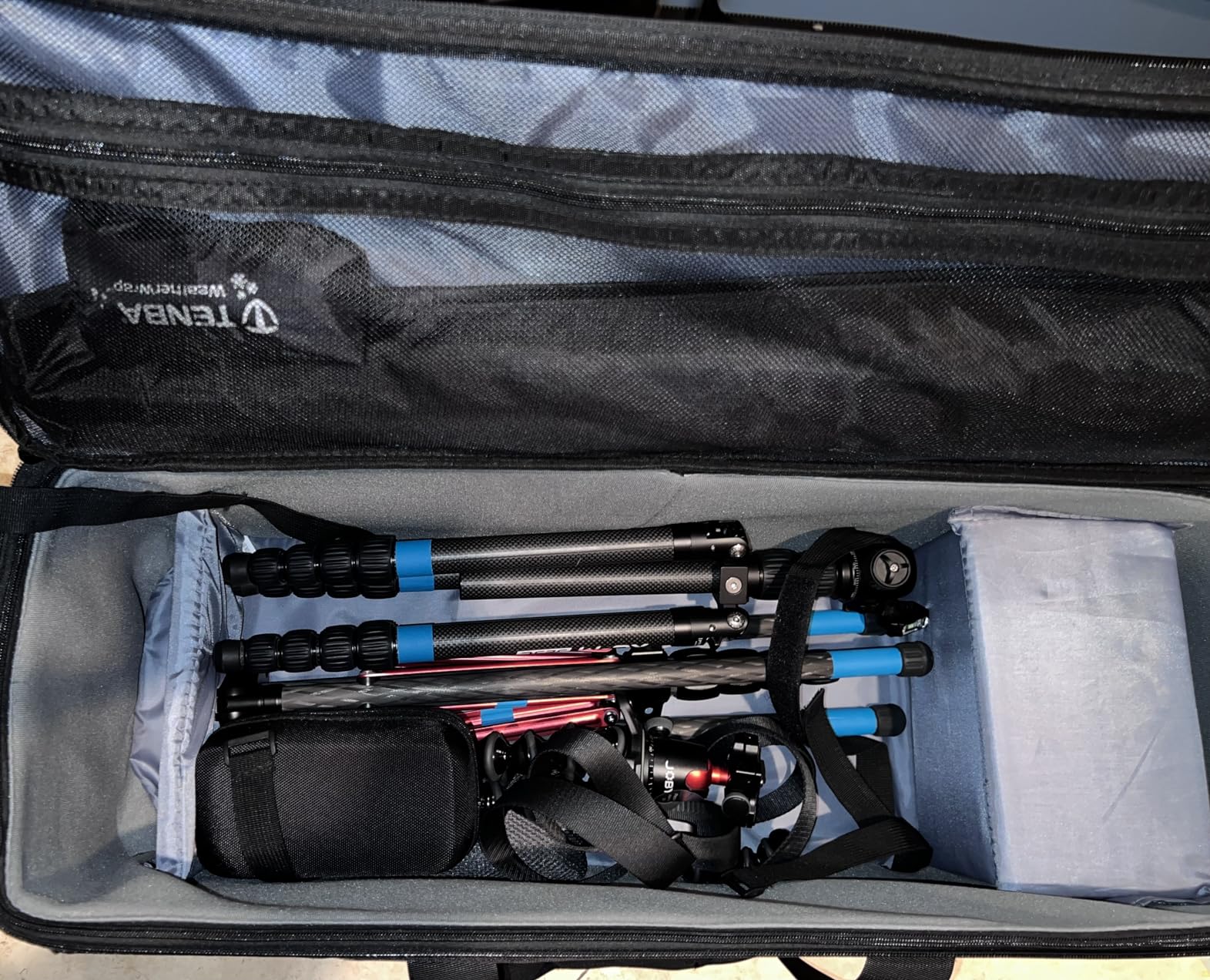 GODOX CB-04 Hard Carrying Case with Wheels customer photo 2