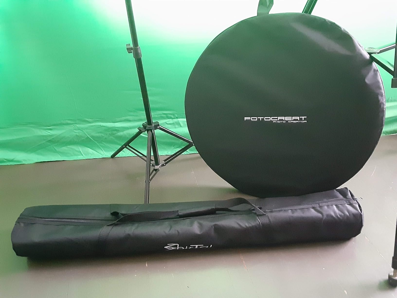 5x6.5ft Pop Up Green Screen, 2-in-1 Blue & Green Collapsible Chroma Key Backdrop for Live Streaming, Zoom Calls, Photography customer photo 1