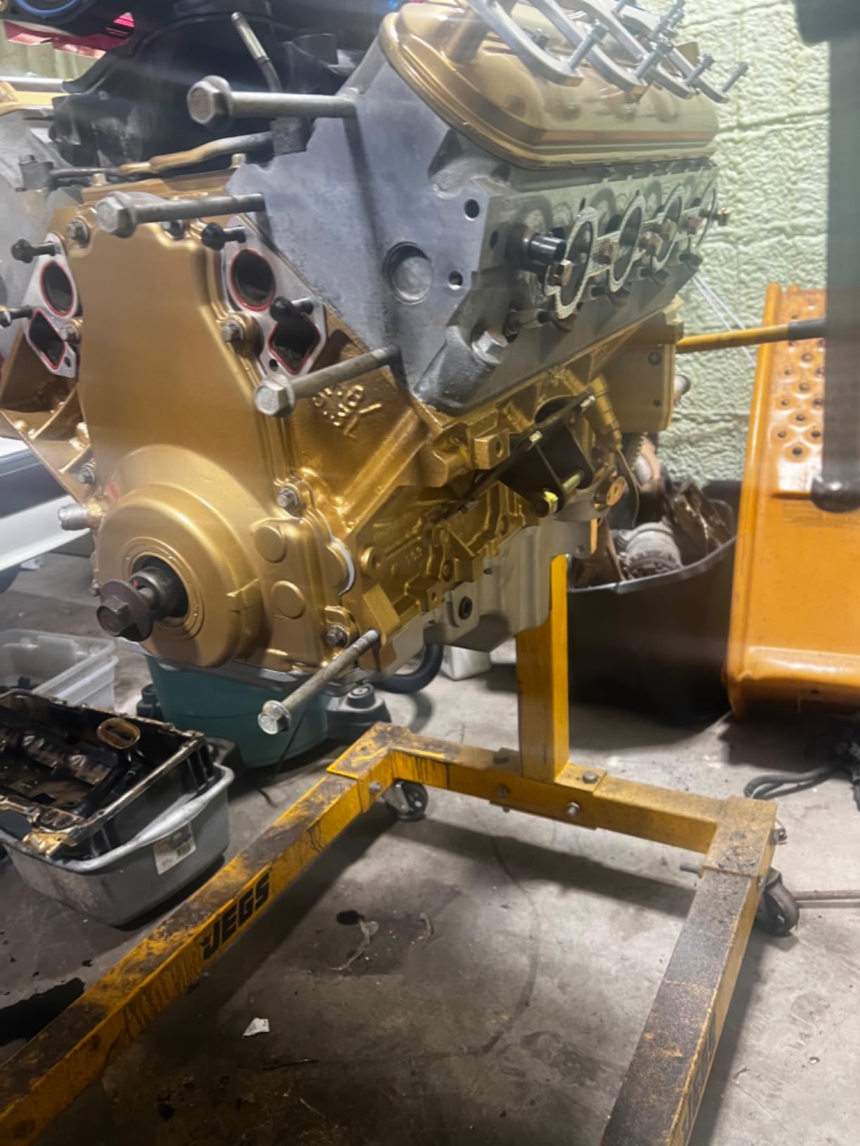 JEGS Engine Stand | Yellow Finish | 1250 LBS Capacity | 360 Degree Adjustable Mounting Head | Easy Assembly | Disassembly | 4 Ball-Bearing Swivel Caster Wheels | Heavy-Duty Square Steel Frame customer photo 2