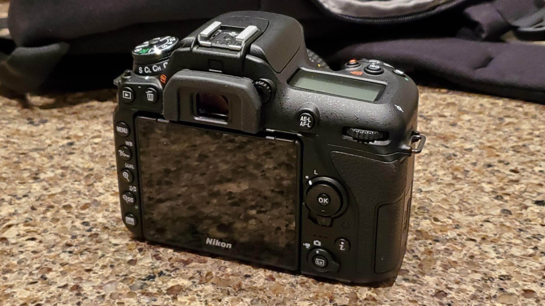 Nikon D7500 20.9MP DX-Format Wi-Fi 4K Digital SLR Camera Body - (Renewed) customer photo 1