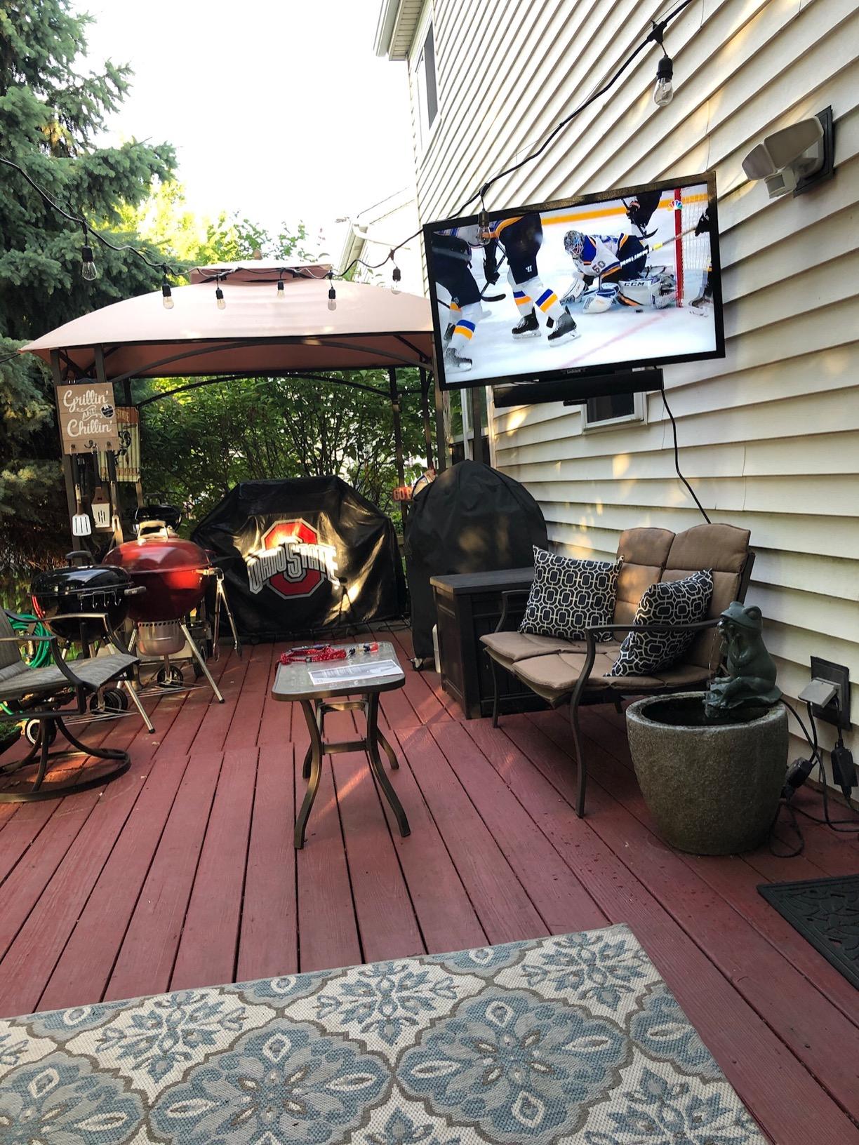 SunBrite SE 43-inch Partial Sun Outdoor TV | 4K Ultra HD LED Weatherproof Television - Includes Speaker bar (SB-SE-43-4K-BL) customer photo 2