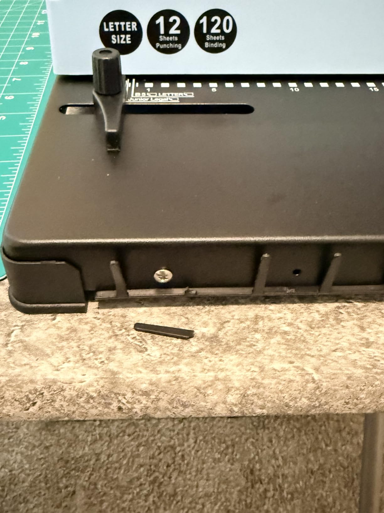 RAYSON TD-132 3:1 Wire Binding Machine, 12-Sheet Punch, 120-Sheet Capacity, 32-Hole Letter-Size Punching customer photo 1