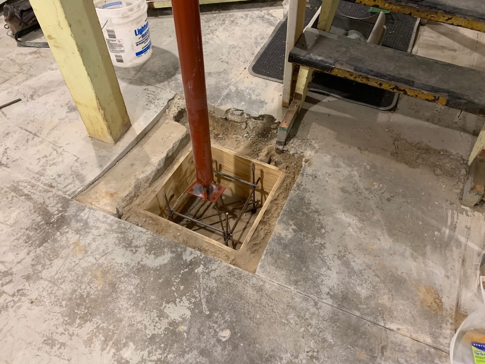 Seeutek Handheld Concrete Vibrating Tool, 1500W 6.6ft Electric Concrete Vibrator, 13000VPM Portable Pencil Cement Vibrator customer photo 1