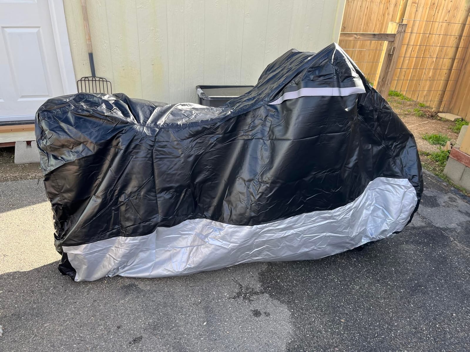 VELMIA Motorcycle Cover - Extremely Heat Resistant up to 550F, Waterproof for All Seasons, Fits Motorcycles, Scooters, Mopeds & Harleys customer photo 2