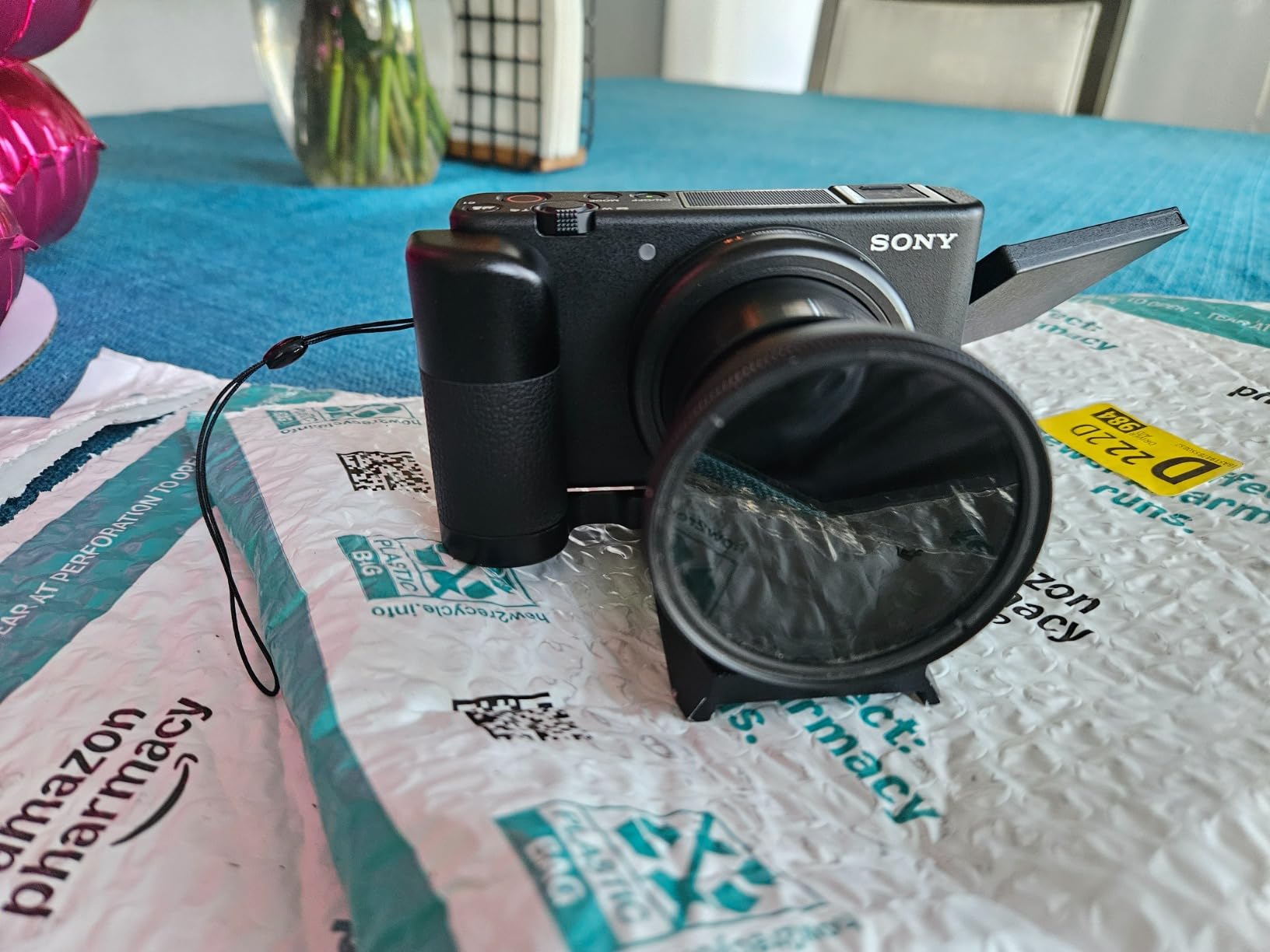JJC Dedicated Metal Filter Adapter Lens Adapter for Sony ZV-1II RX100VII | with 52mm Snap-On Lens Cap & Cap Keeper String, for ZV-1II RX100 VII VI RX100M7 G5X Mark II, Install 52mm UV CPL ND Filter customer photo 1