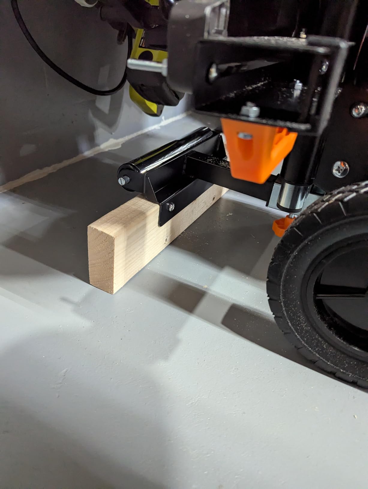 WEN Miter Saw Stand, Collapsible and Rolling with 3 Onboard Outlets (MSA330) customer photo 2
