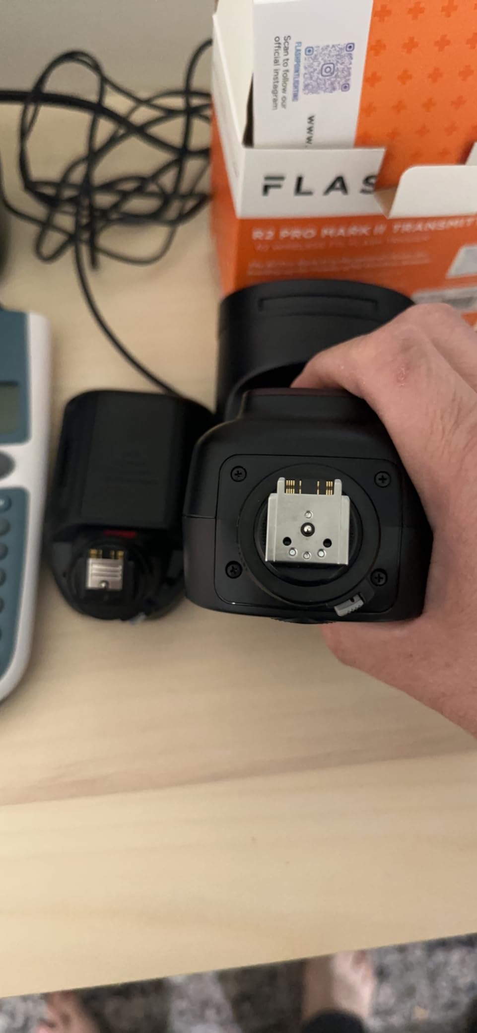 Flashpoint R2 Pro MarkII Professional 2.4 GHz TTL Wireless Flash Trigger for Sony | 2.4 GHz radio transmitter with Bluetooth and 32 channels for HSS, TTL and remote group control customer photo 2