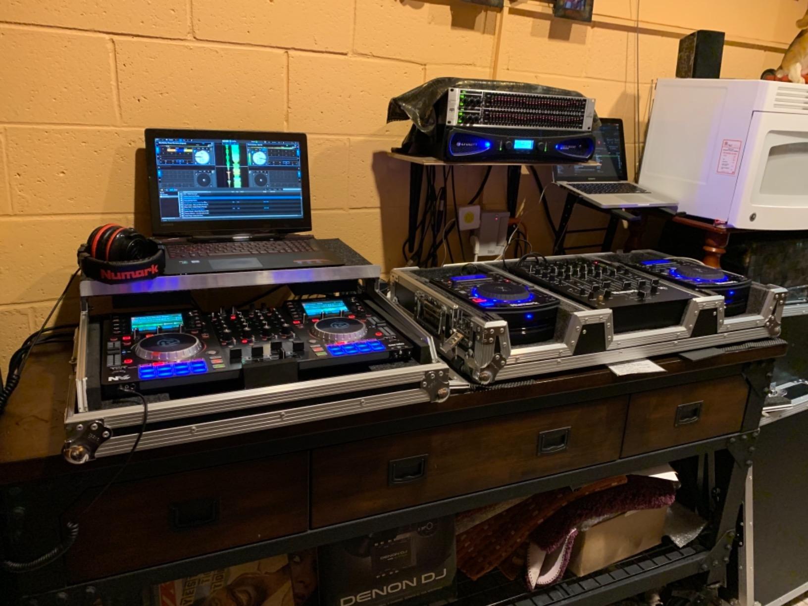 Numark NV DJ Controller Flight Case with Glide Laptop Stand Harmony Cases customer photo 1
